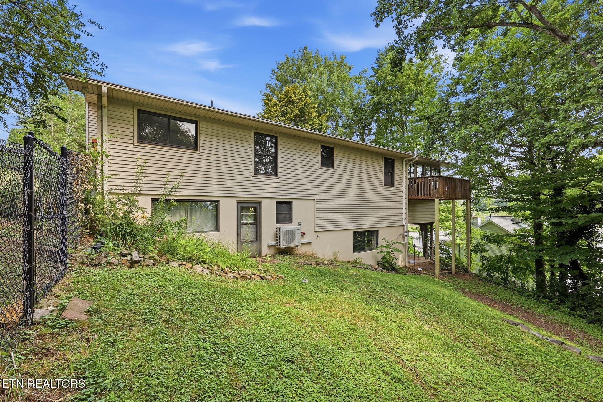 126 Westwood Drive Clinton TN 37716
