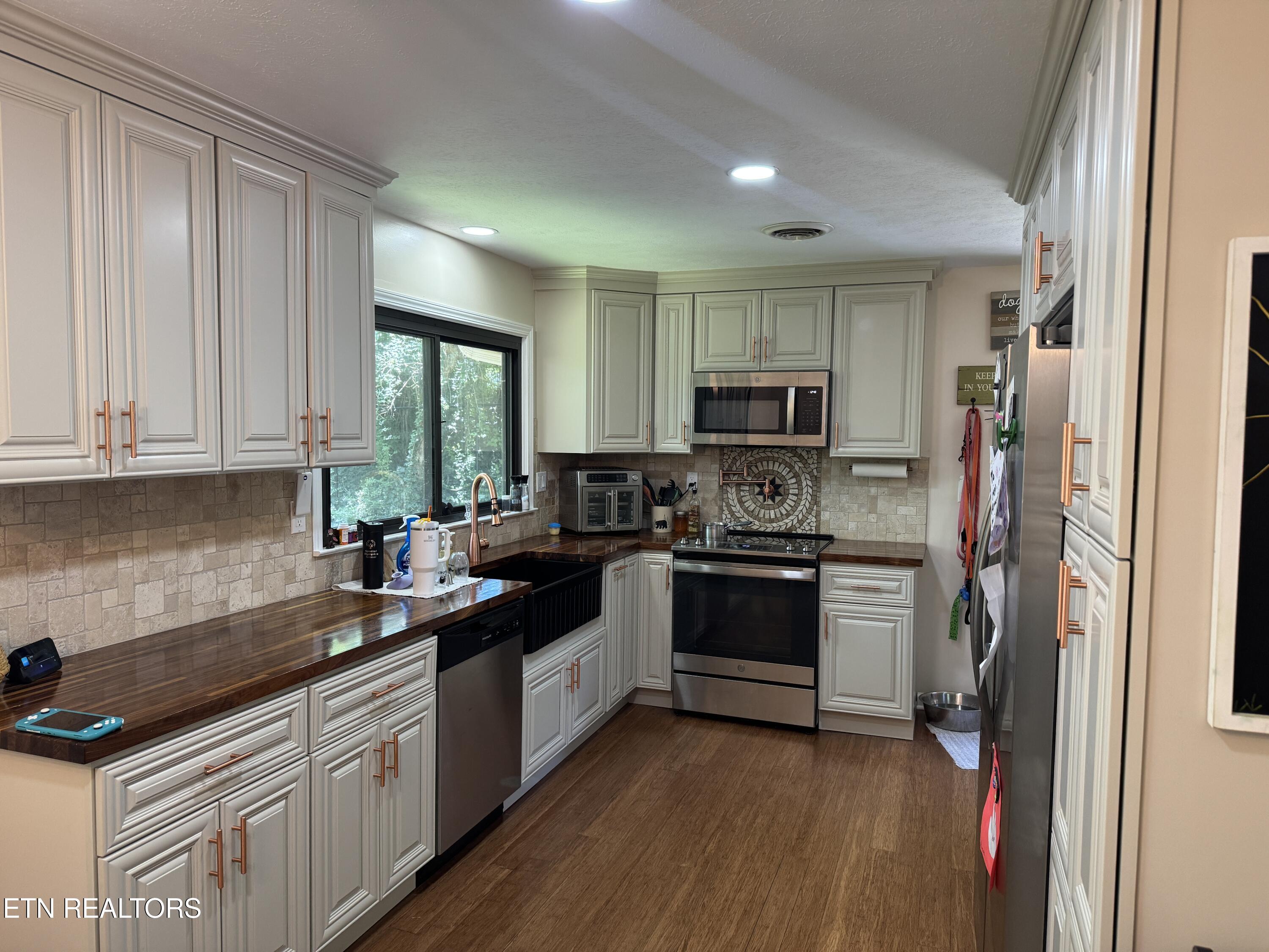 126 Westwood Drive Clinton TN 37716