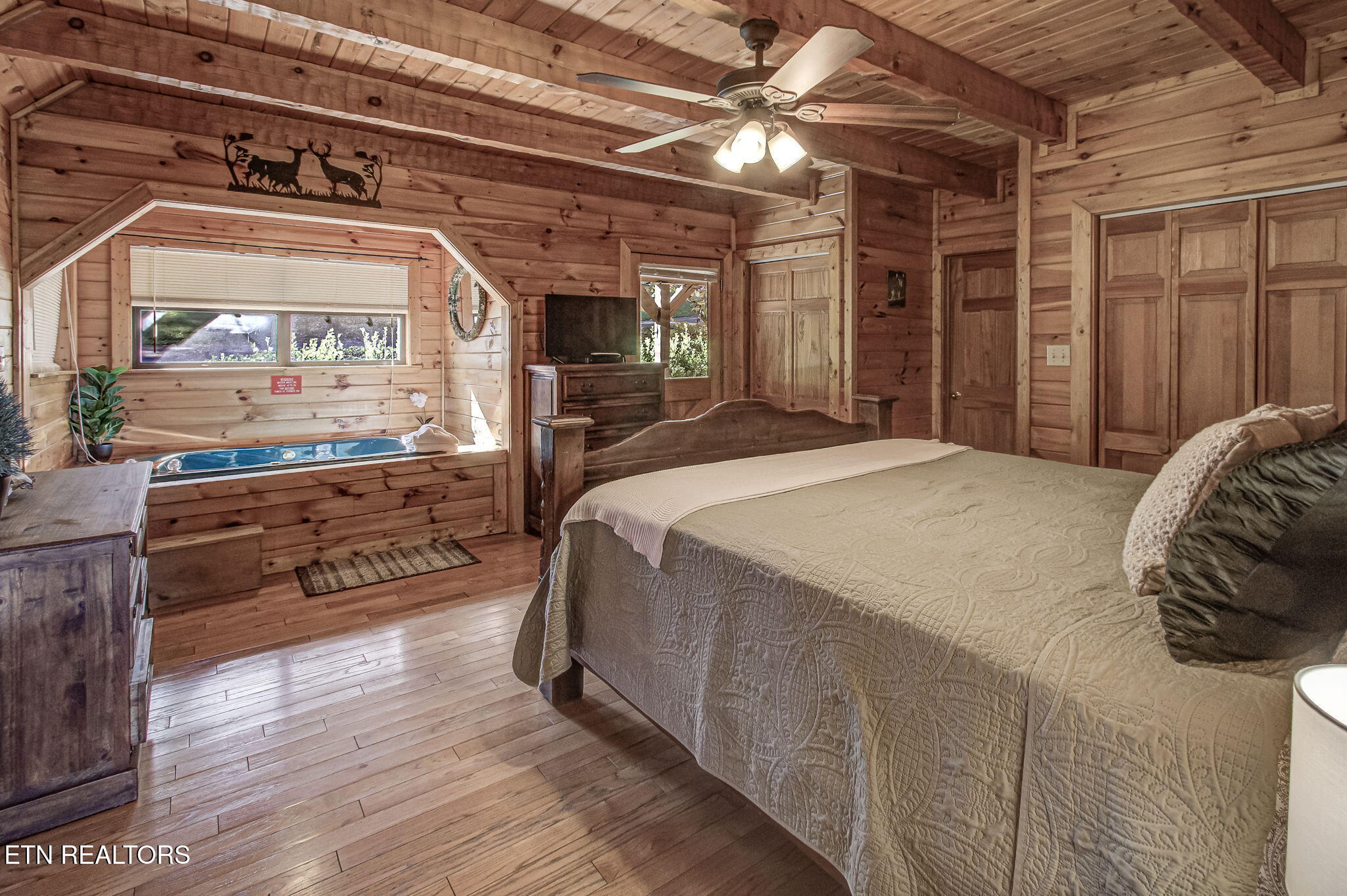 1640 Bench Mountain Way Sevierville TN 37862