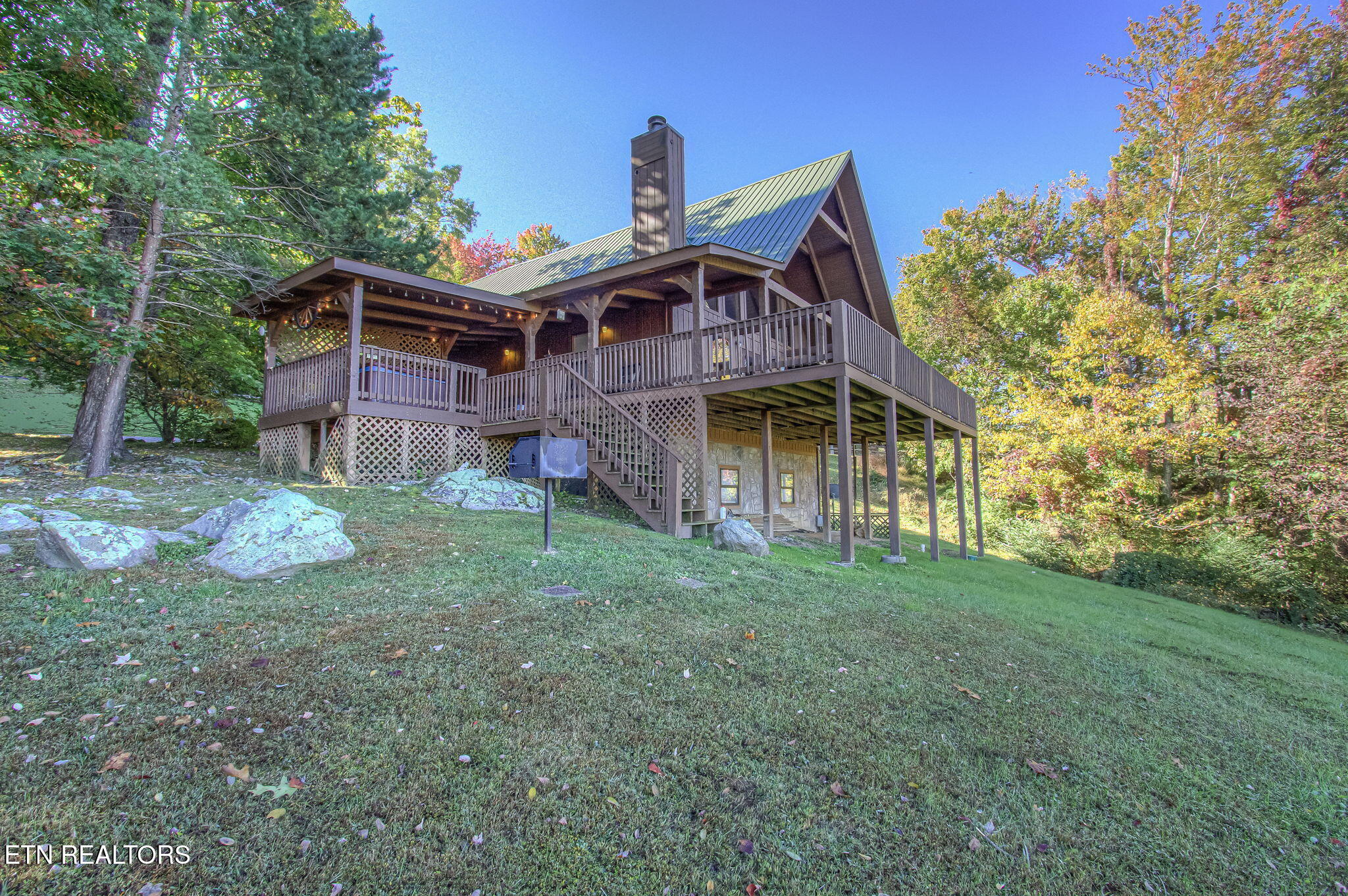 1640 Bench Mountain Way Sevierville TN 37862