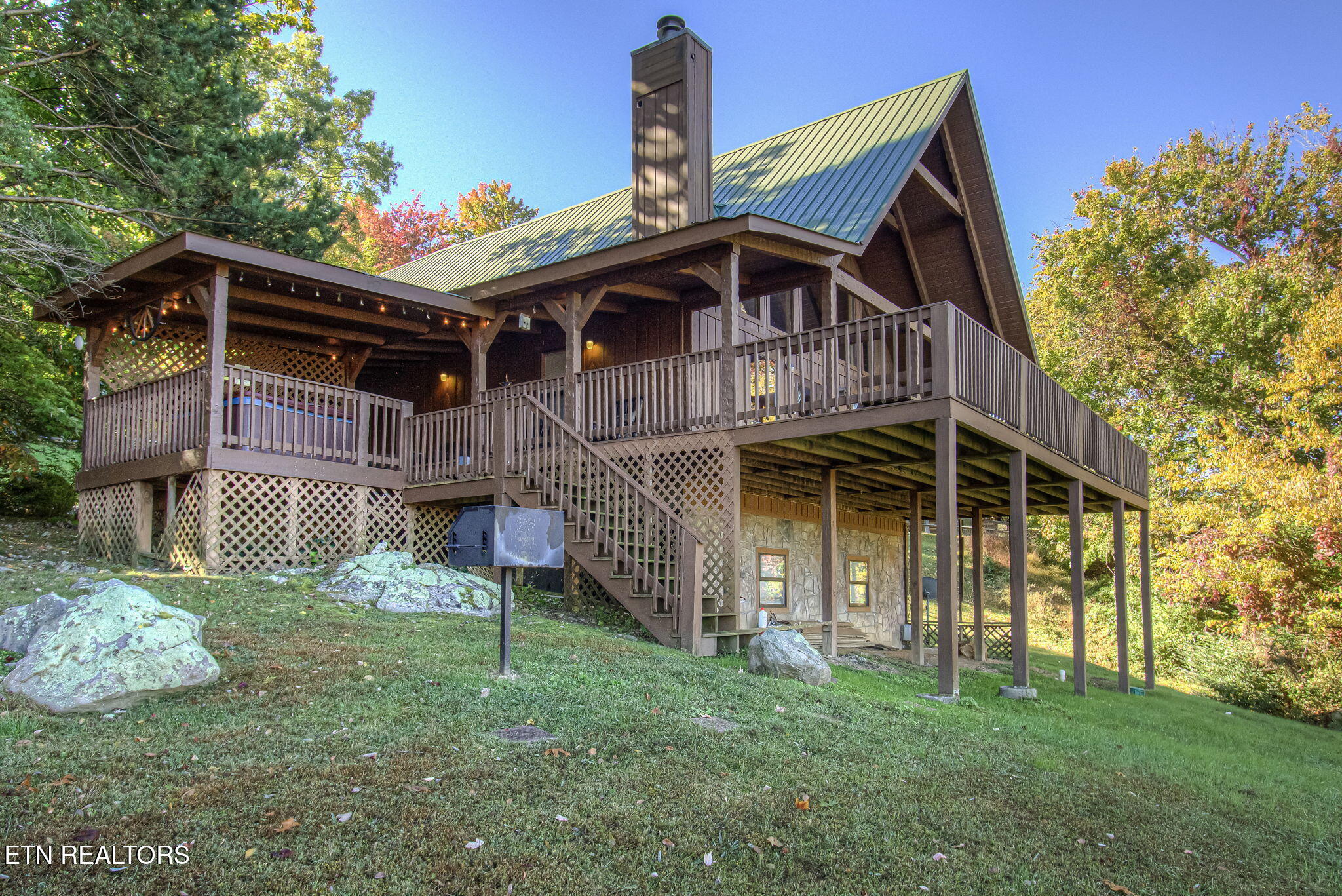 1640 Bench Mountain Way Sevierville TN 37862