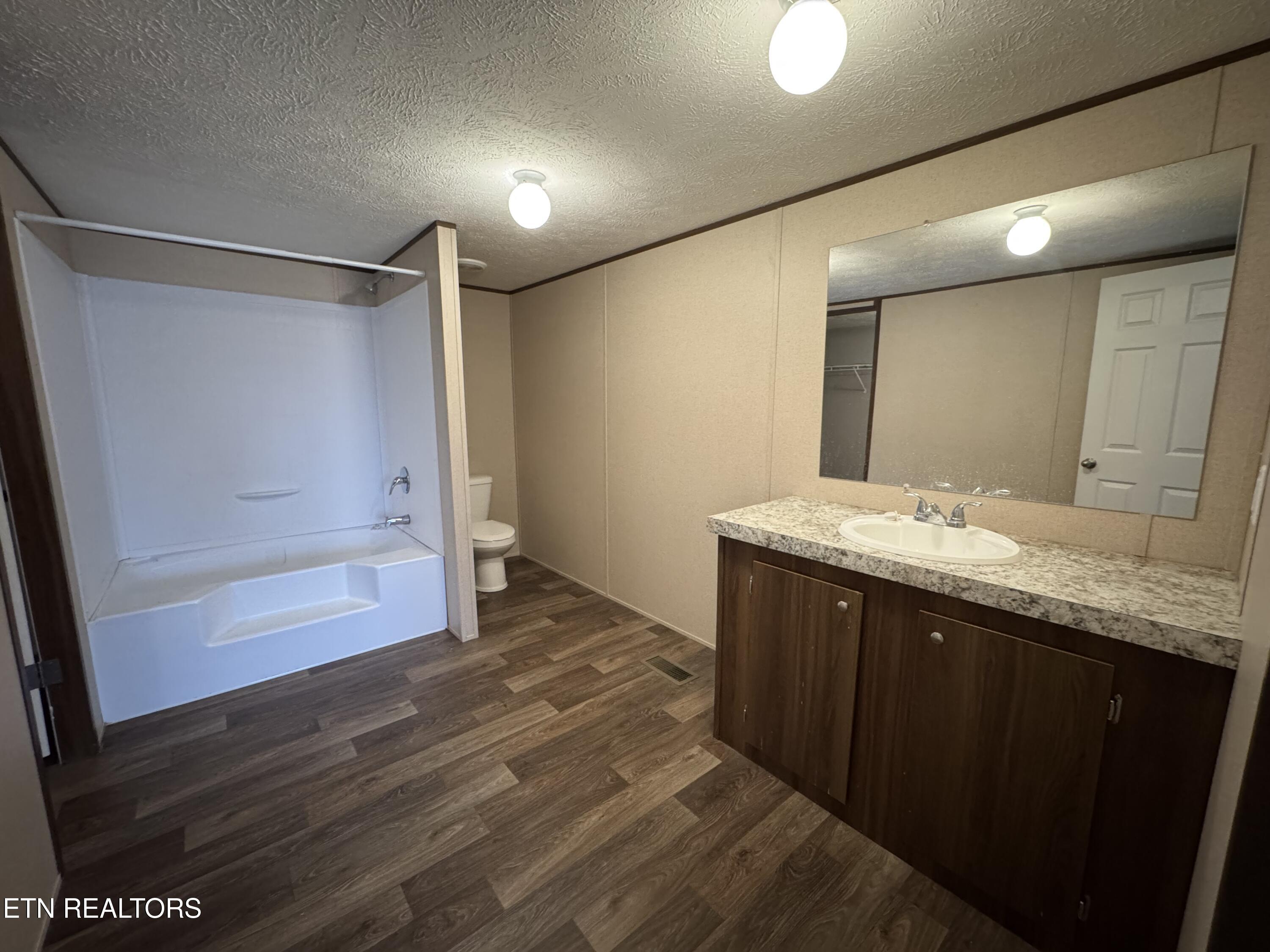 1302 W Morris Street Sweetwater TN 37874