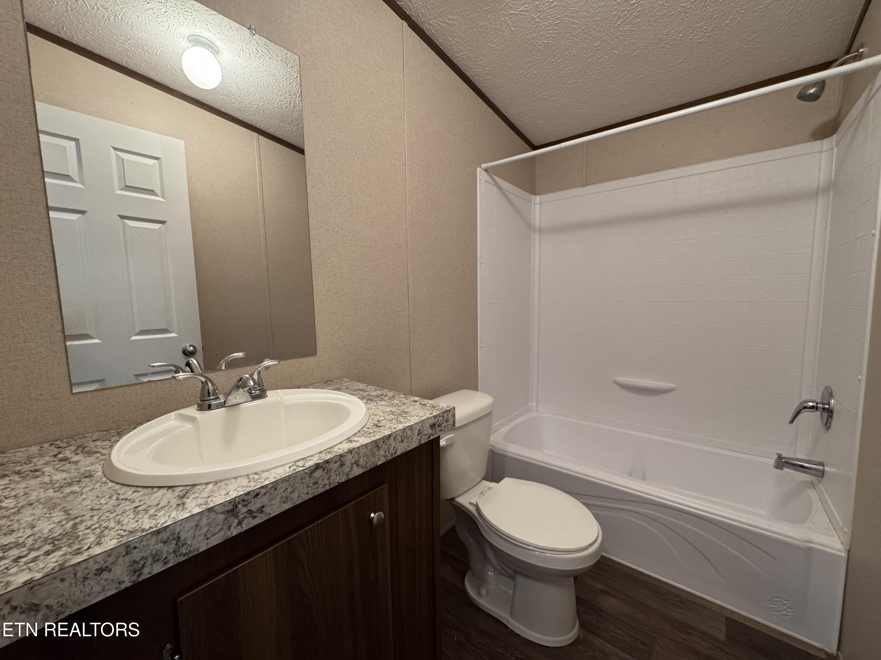 1302 W Morris Street Sweetwater TN 37874