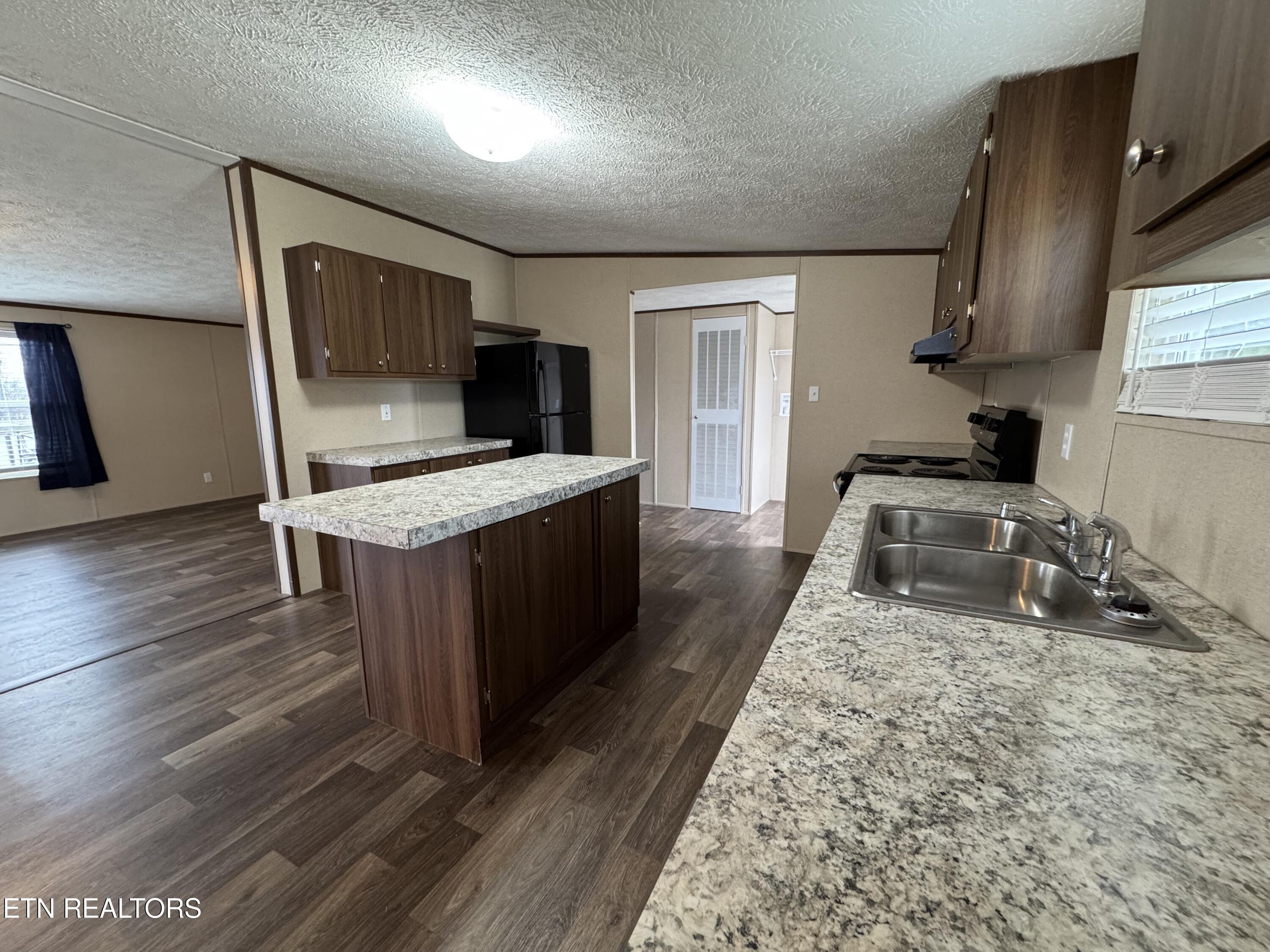 1302 W Morris Street Sweetwater TN 37874