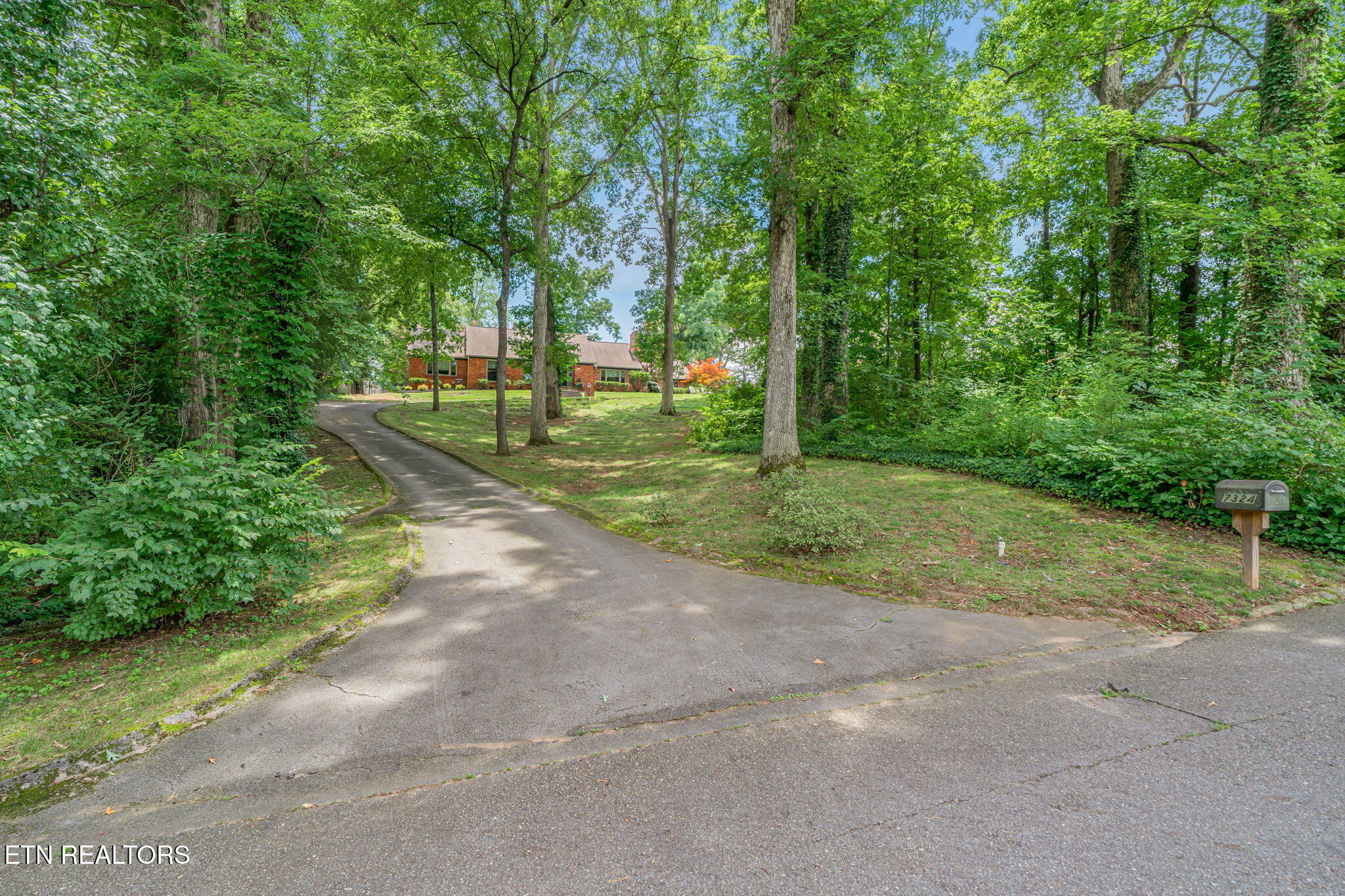 7324 Rotherwood Drive Knoxville TN 37919