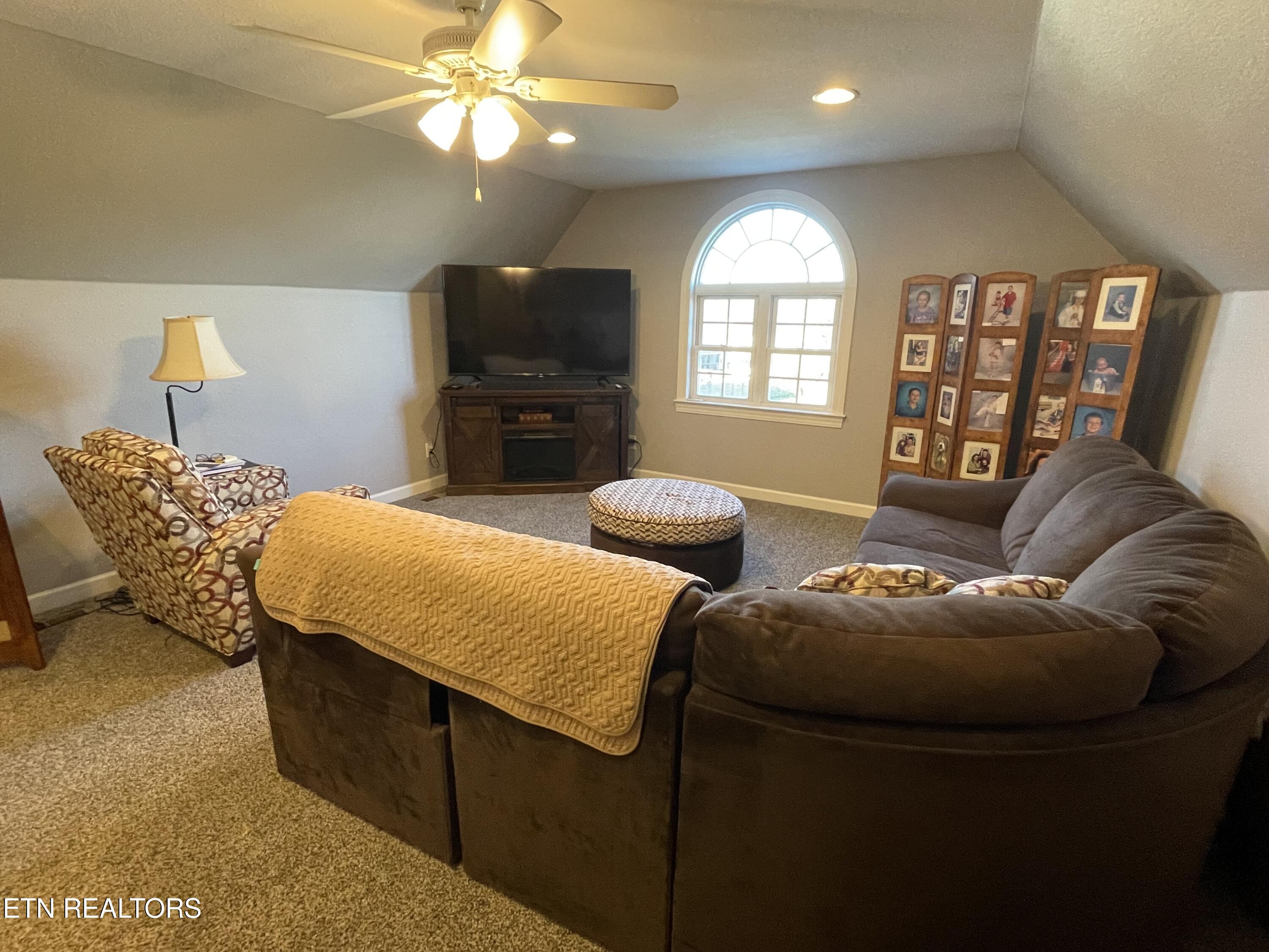 167 Wind Chase Way Madisonville TN 37354