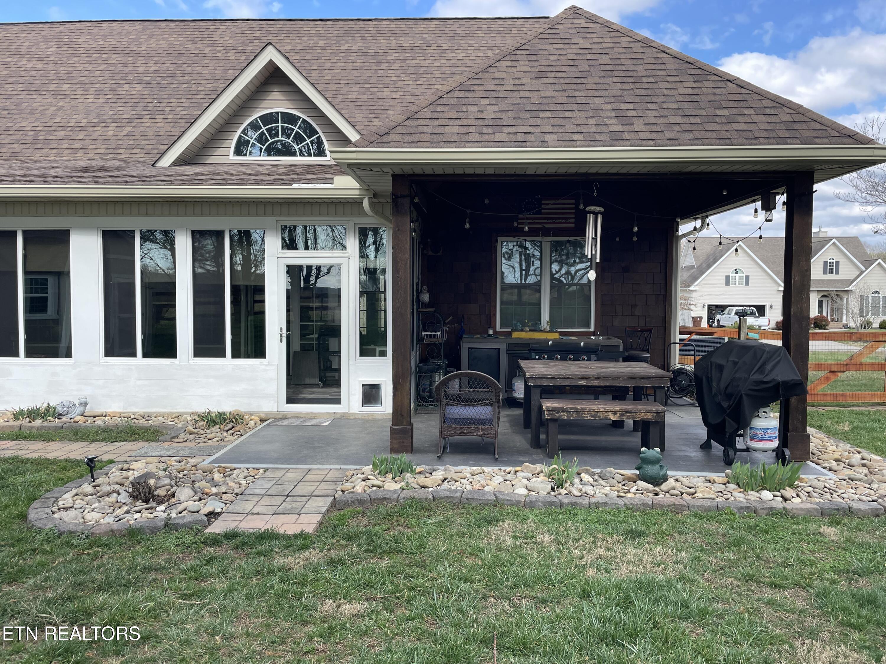 167 Wind Chase Way Madisonville TN 37354
