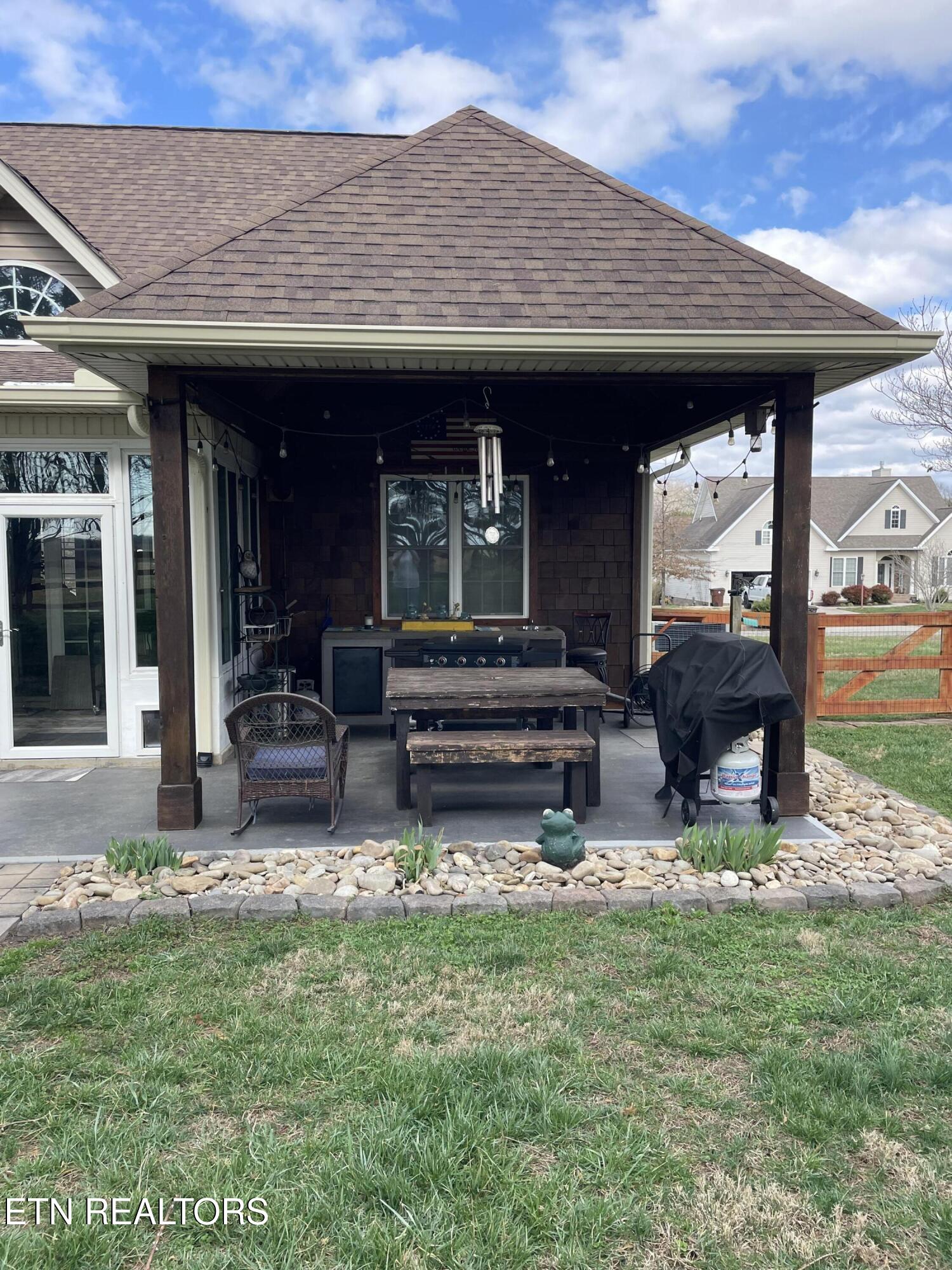 167 Wind Chase Way Madisonville TN 37354