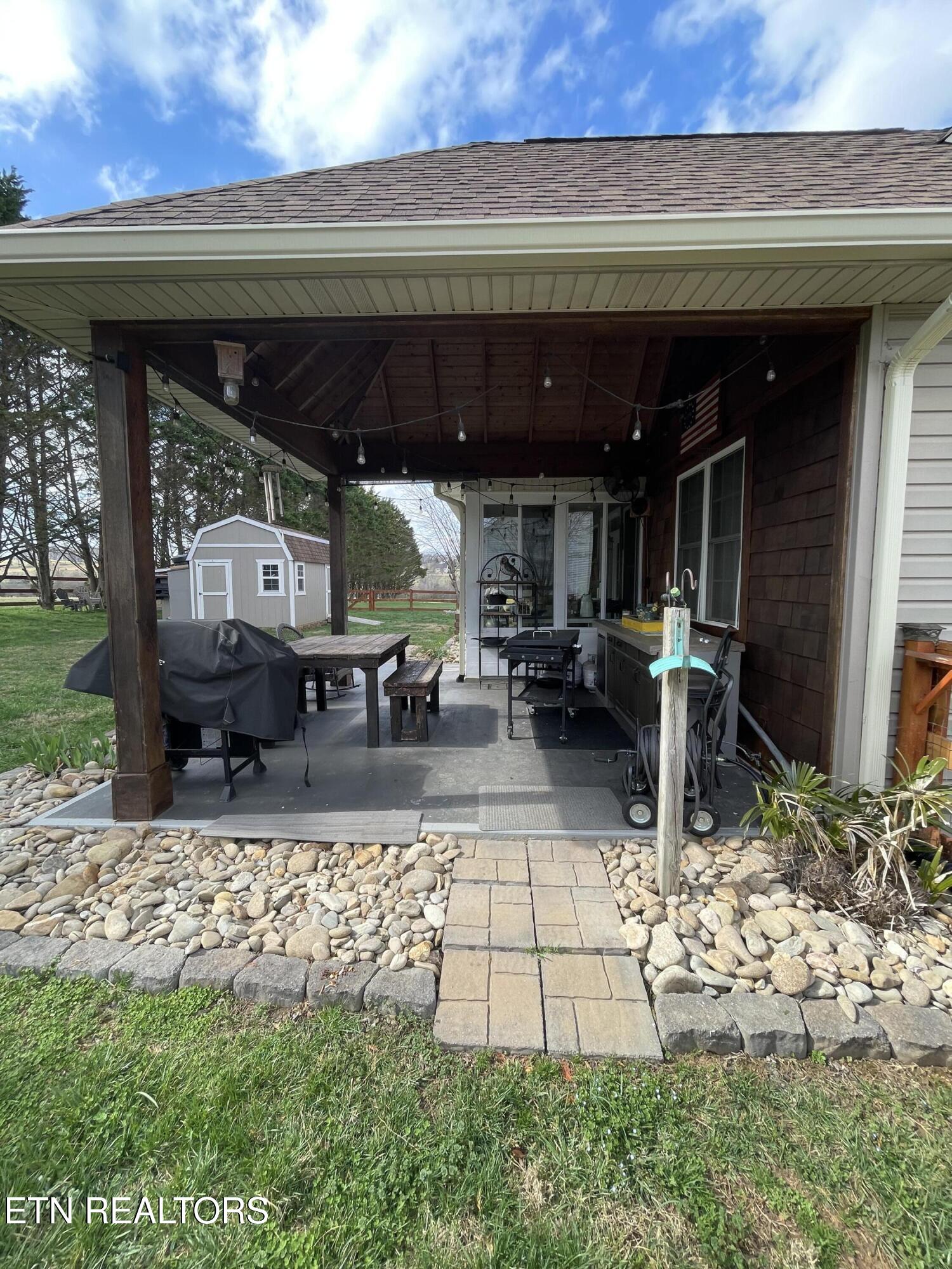 167 Wind Chase Way Madisonville TN 37354