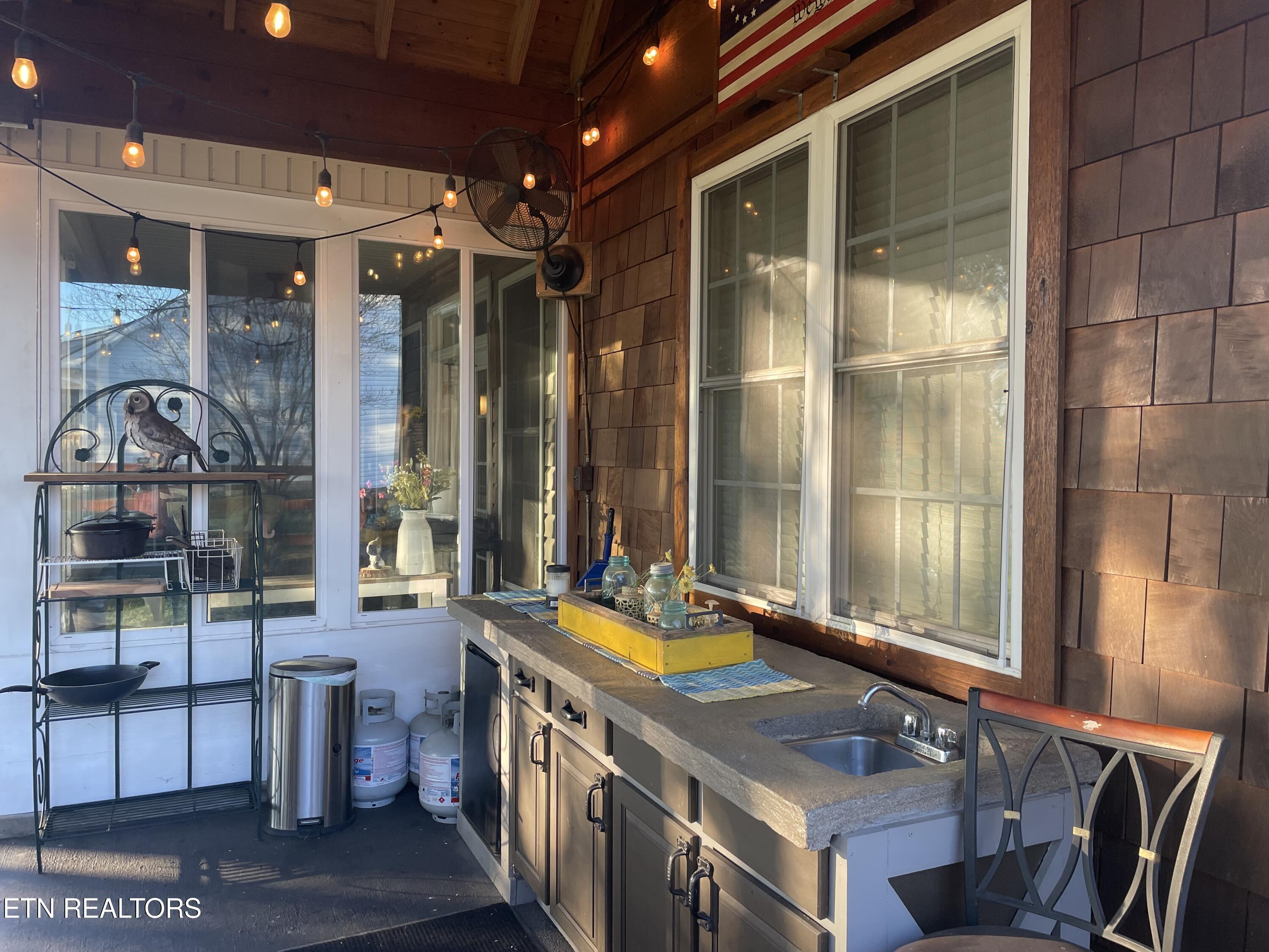 167 Wind Chase Way Madisonville TN 37354