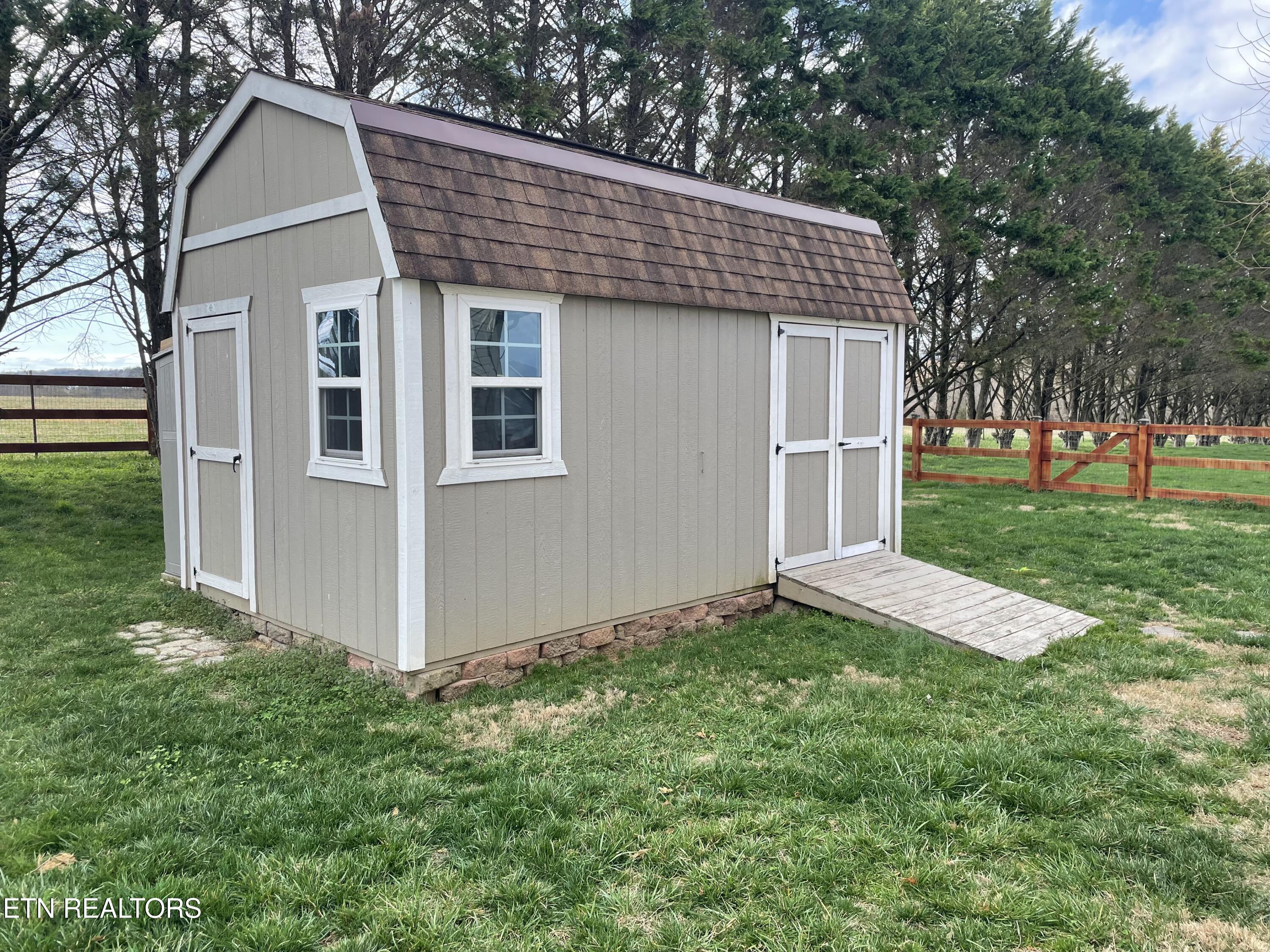 167 Wind Chase Way Madisonville TN 37354