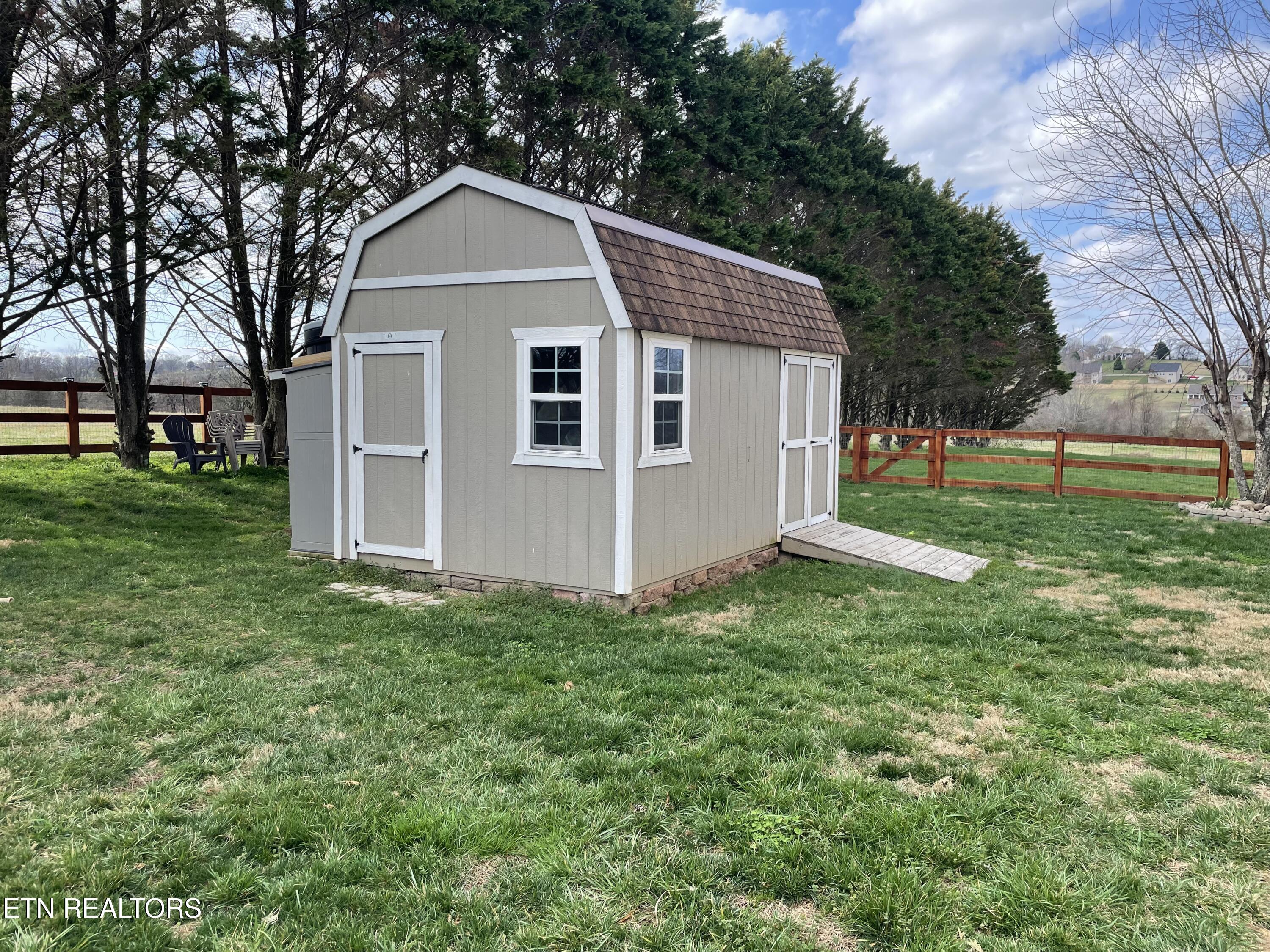 167 Wind Chase Way Madisonville TN 37354