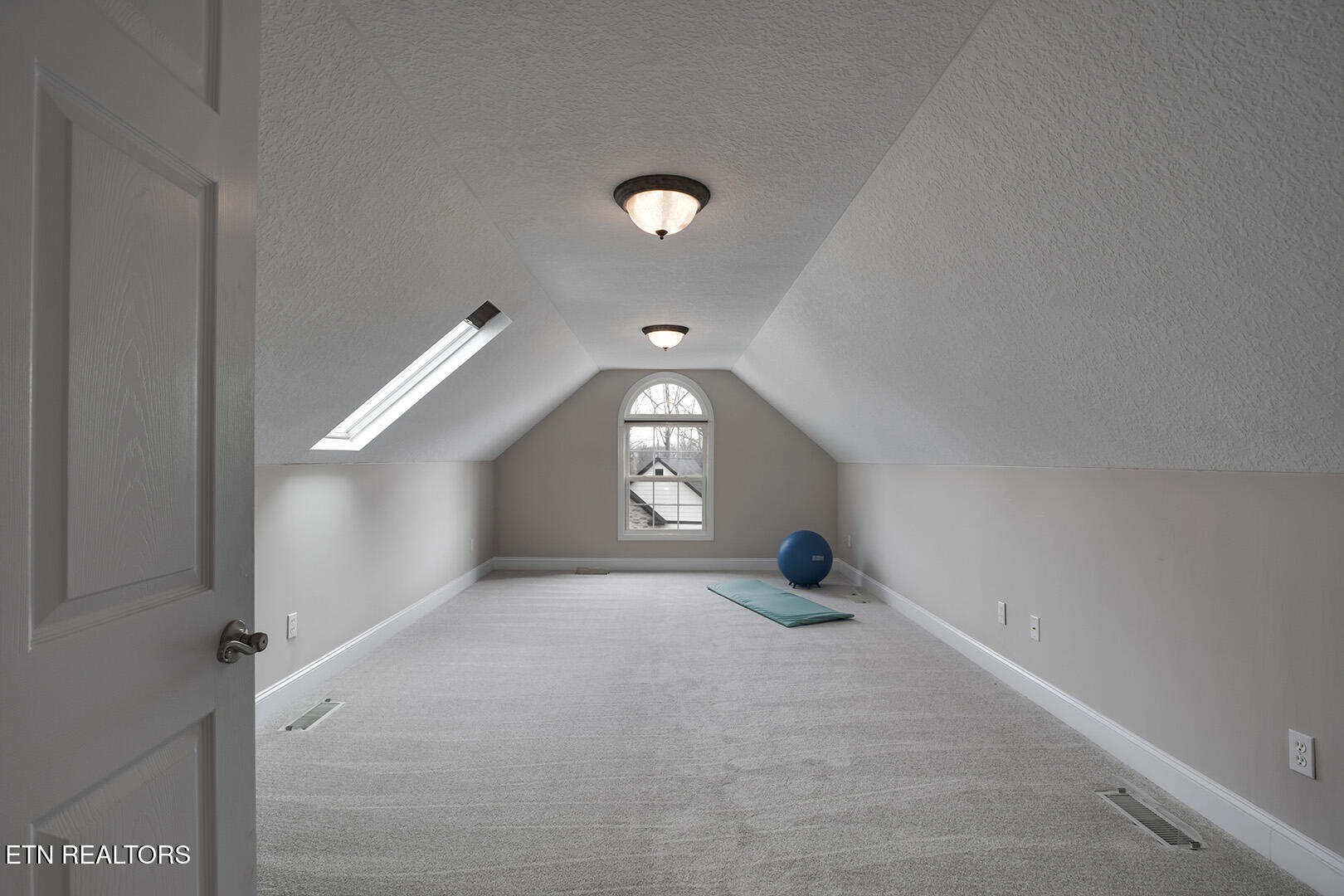 106 Geya Circle Loudon TN 37774