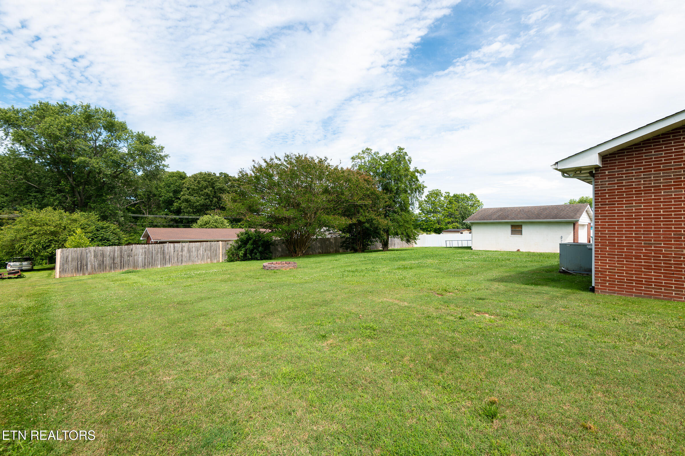 1886 E Brown School Road Maryville TN 37804