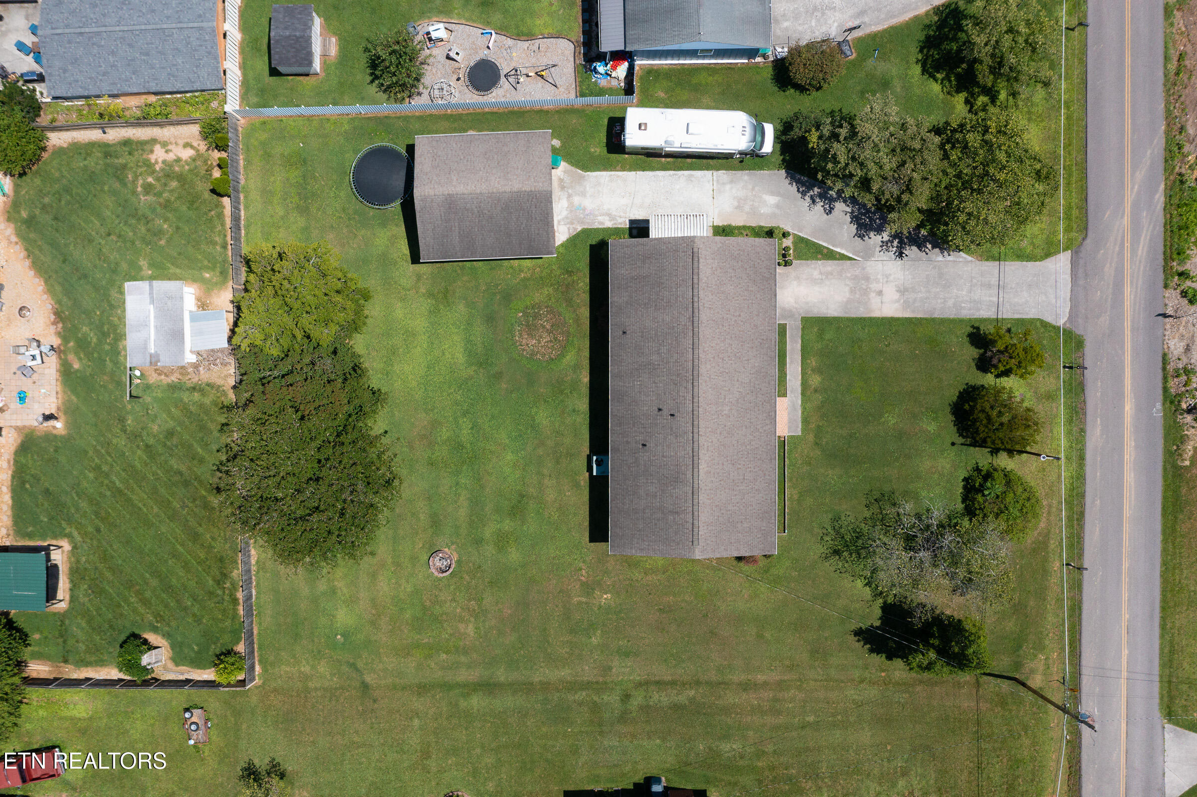 1886 E Brown School Road Maryville TN 37804