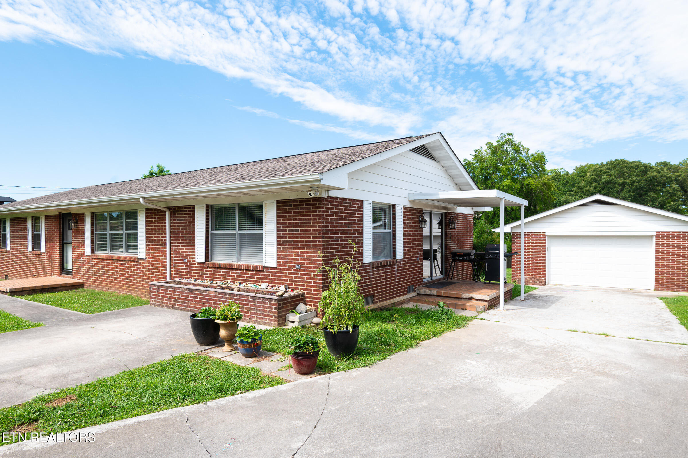 1886 E Brown School Road Maryville TN 37804