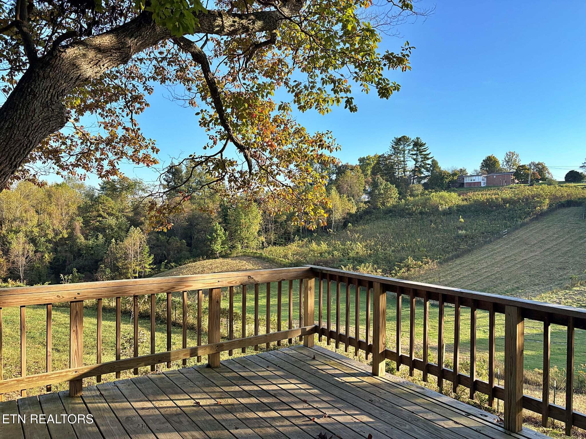 728 Essary Road Tazewell TN 37879