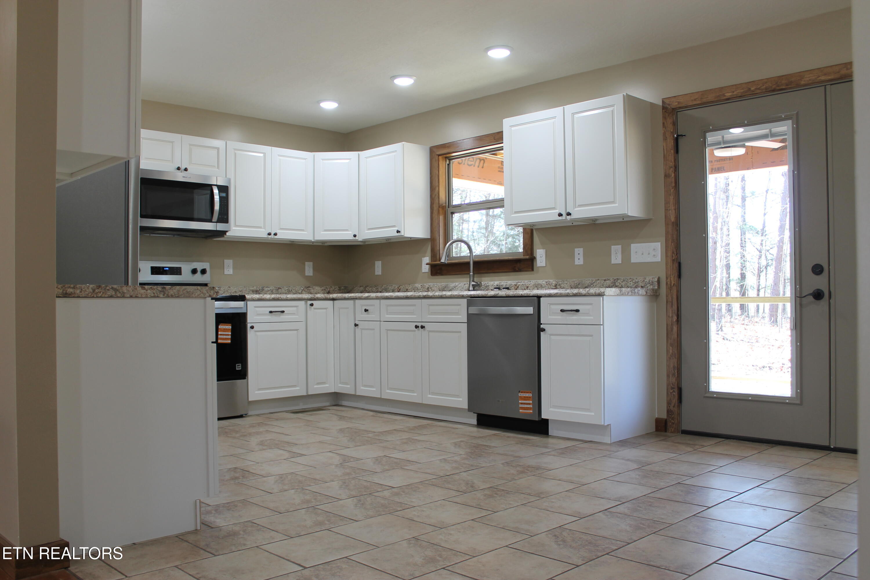 807 Dulog Trail Jamestown TN 38556