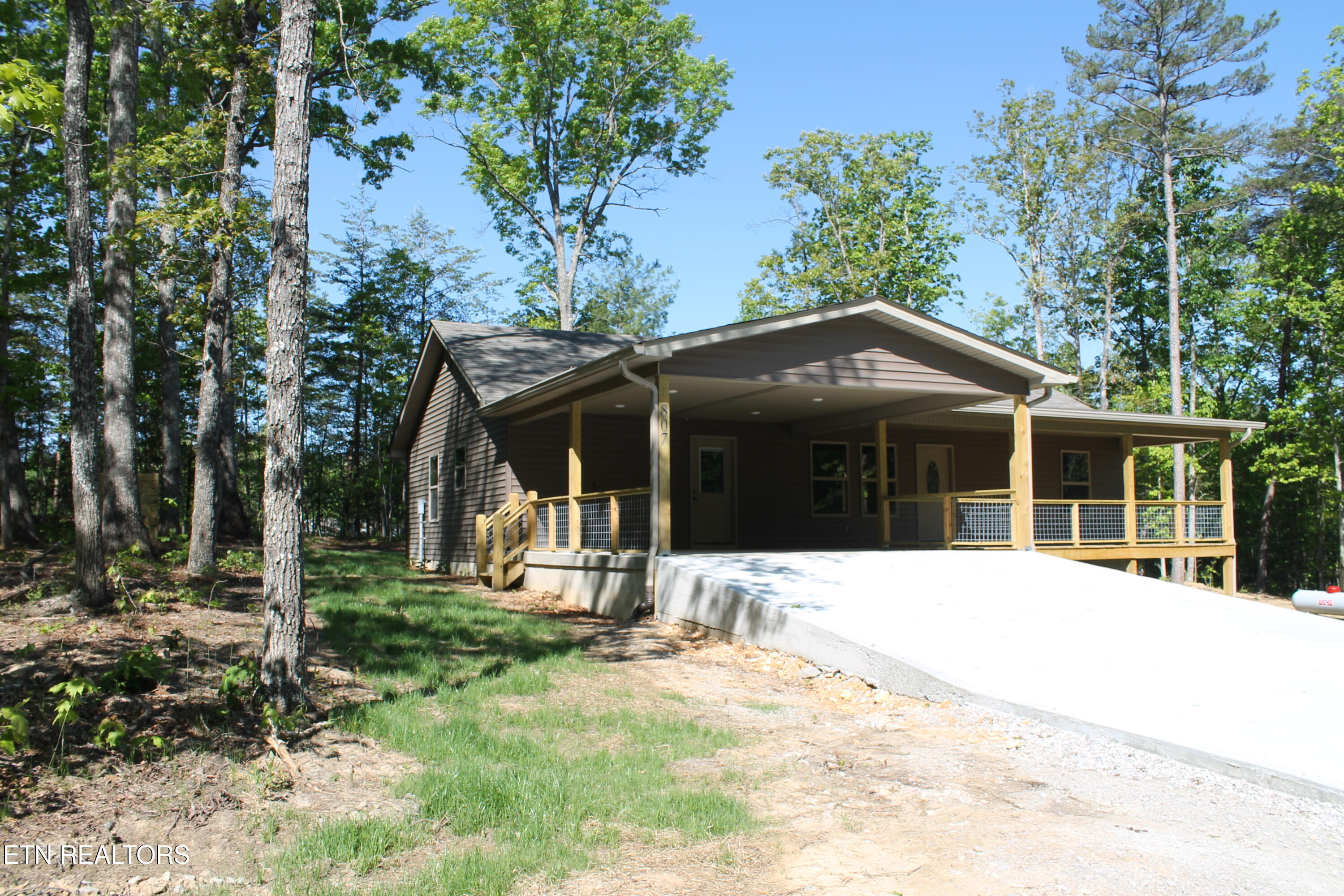 807 Dulog Trail Jamestown TN 38556