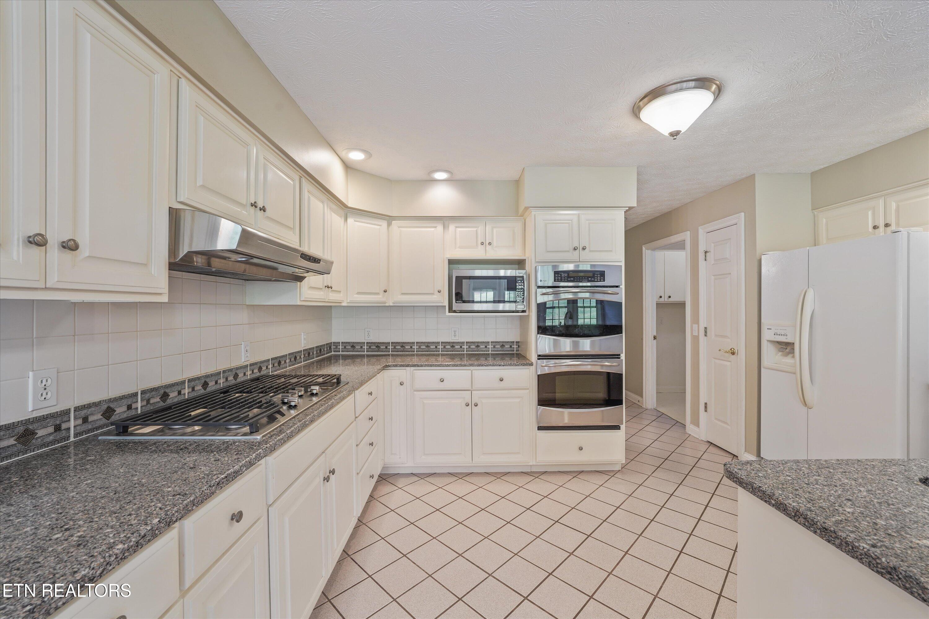 823 Royal View Drive Maryville TN 37801