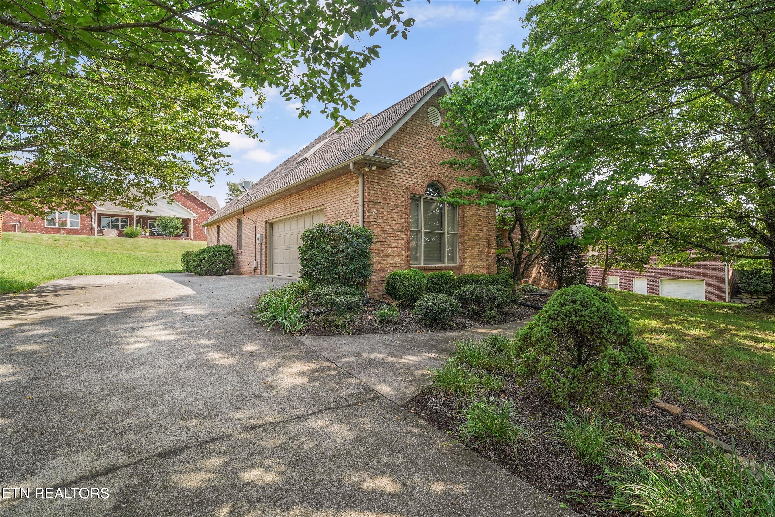 823 Royal View Drive Maryville TN 37801