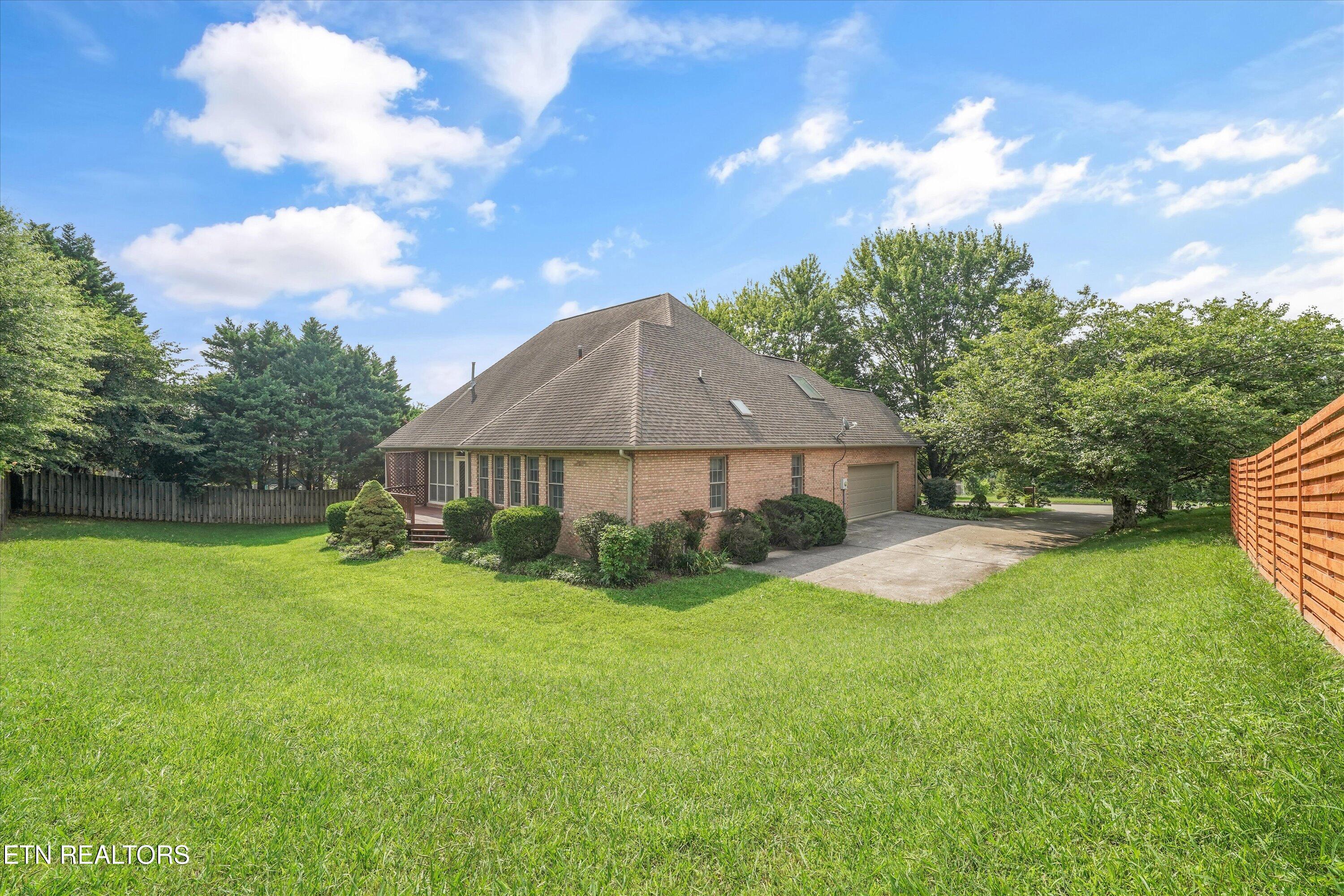 823 Royal View Drive Maryville TN 37801