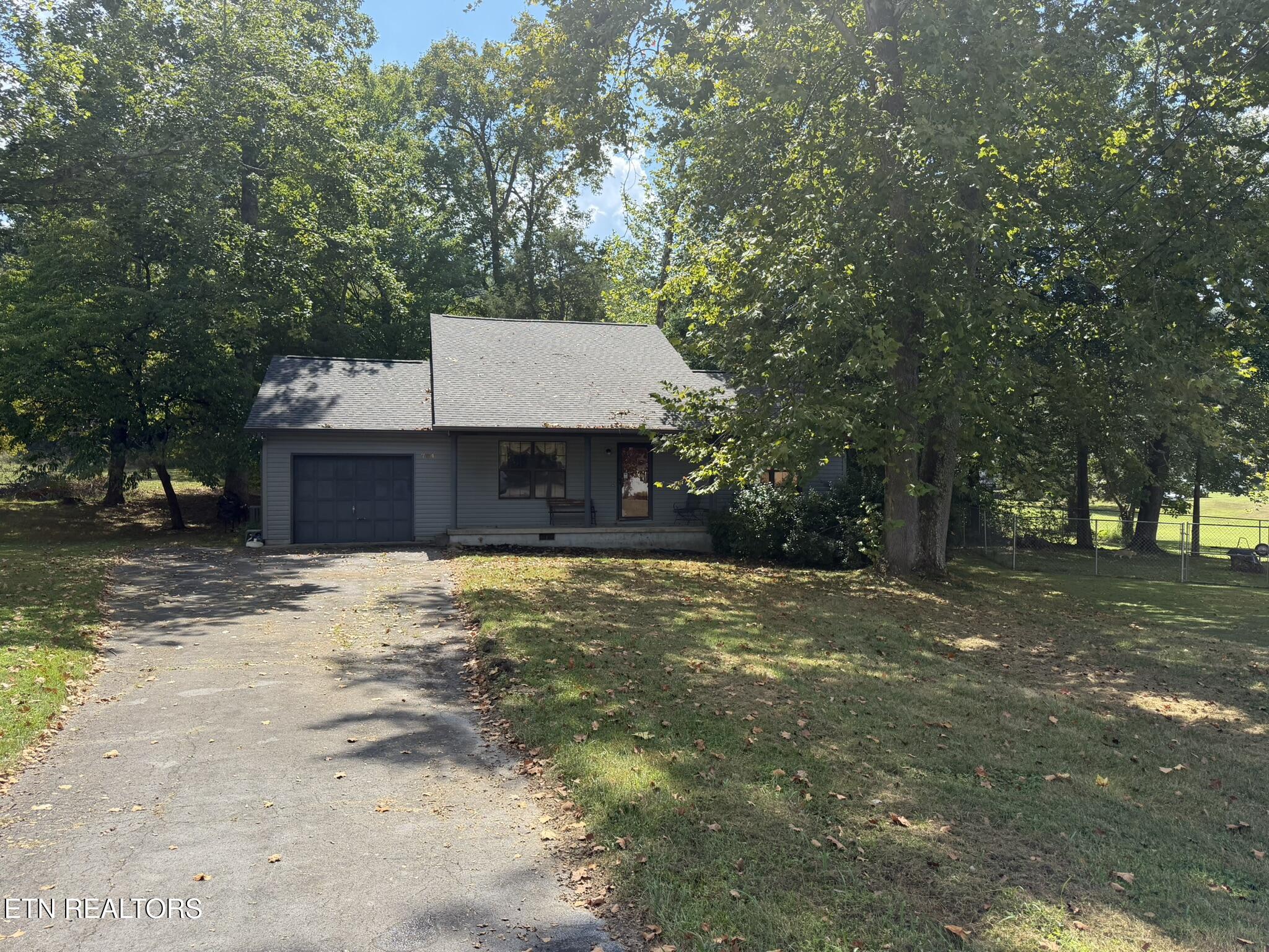 704 Ike Lane Knoxville TN 37918