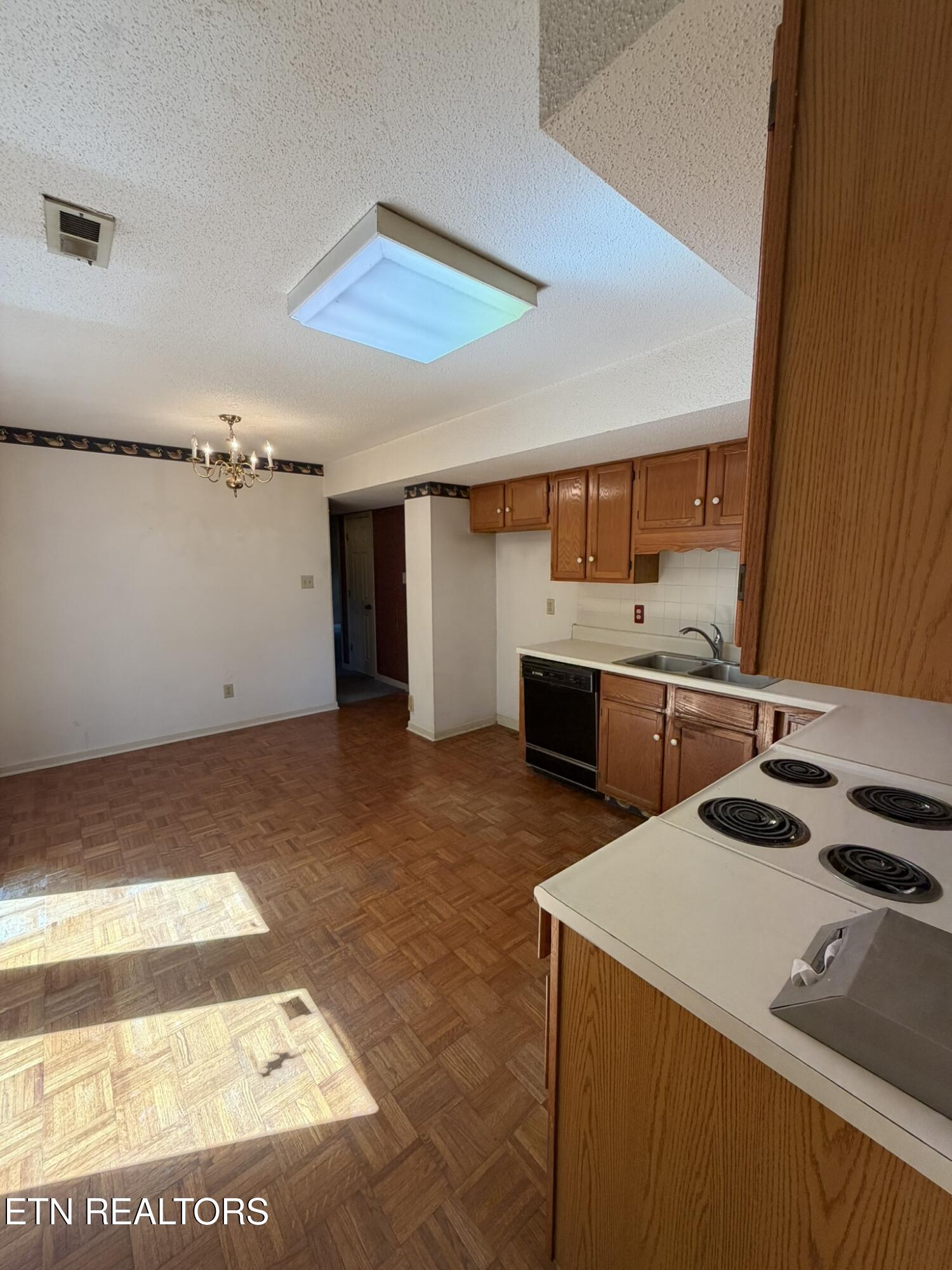 704 Ike Lane Knoxville TN 37918