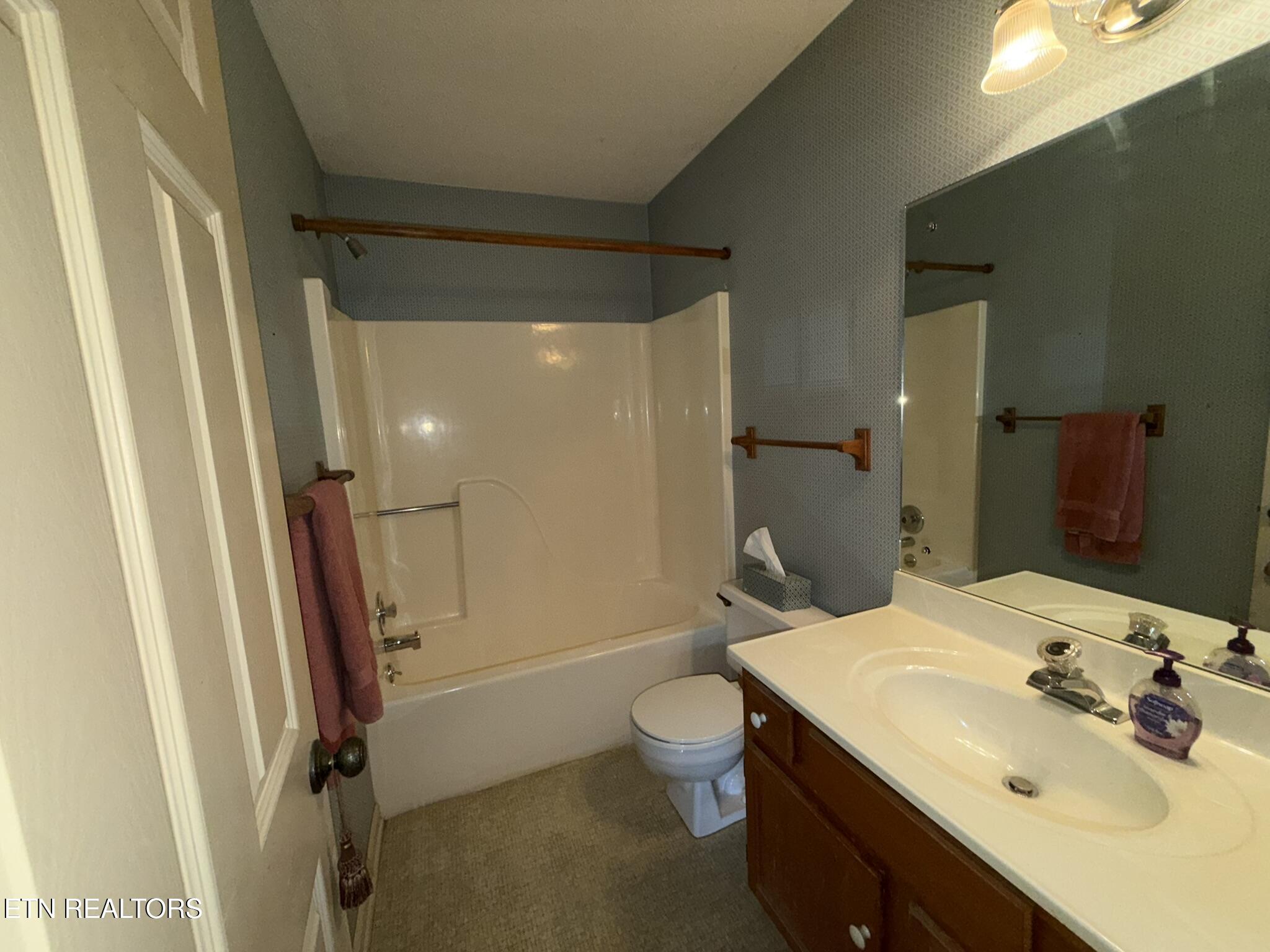 704 Ike Lane Knoxville TN 37918