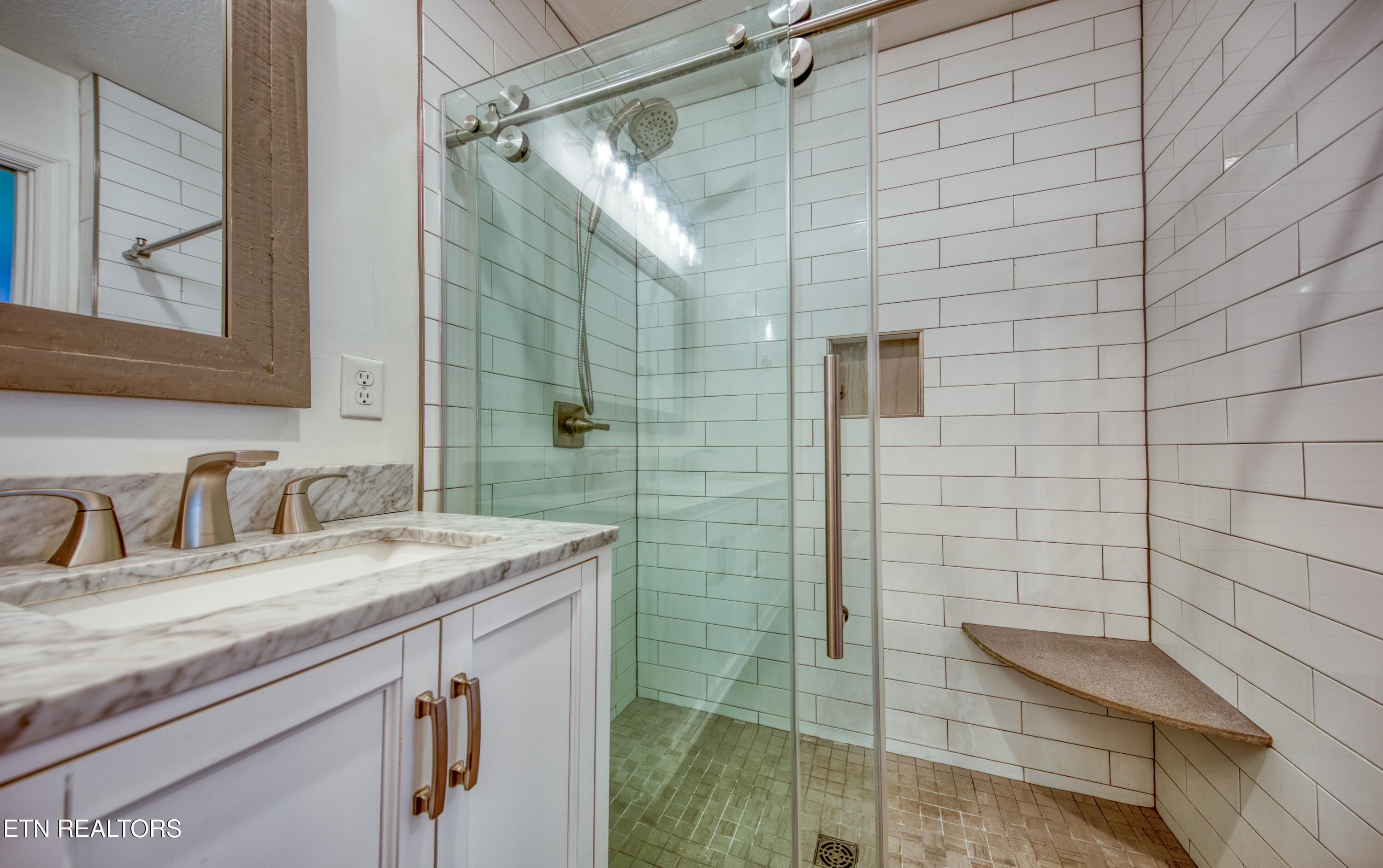 7208 Joyce Lane Powell TN 37849