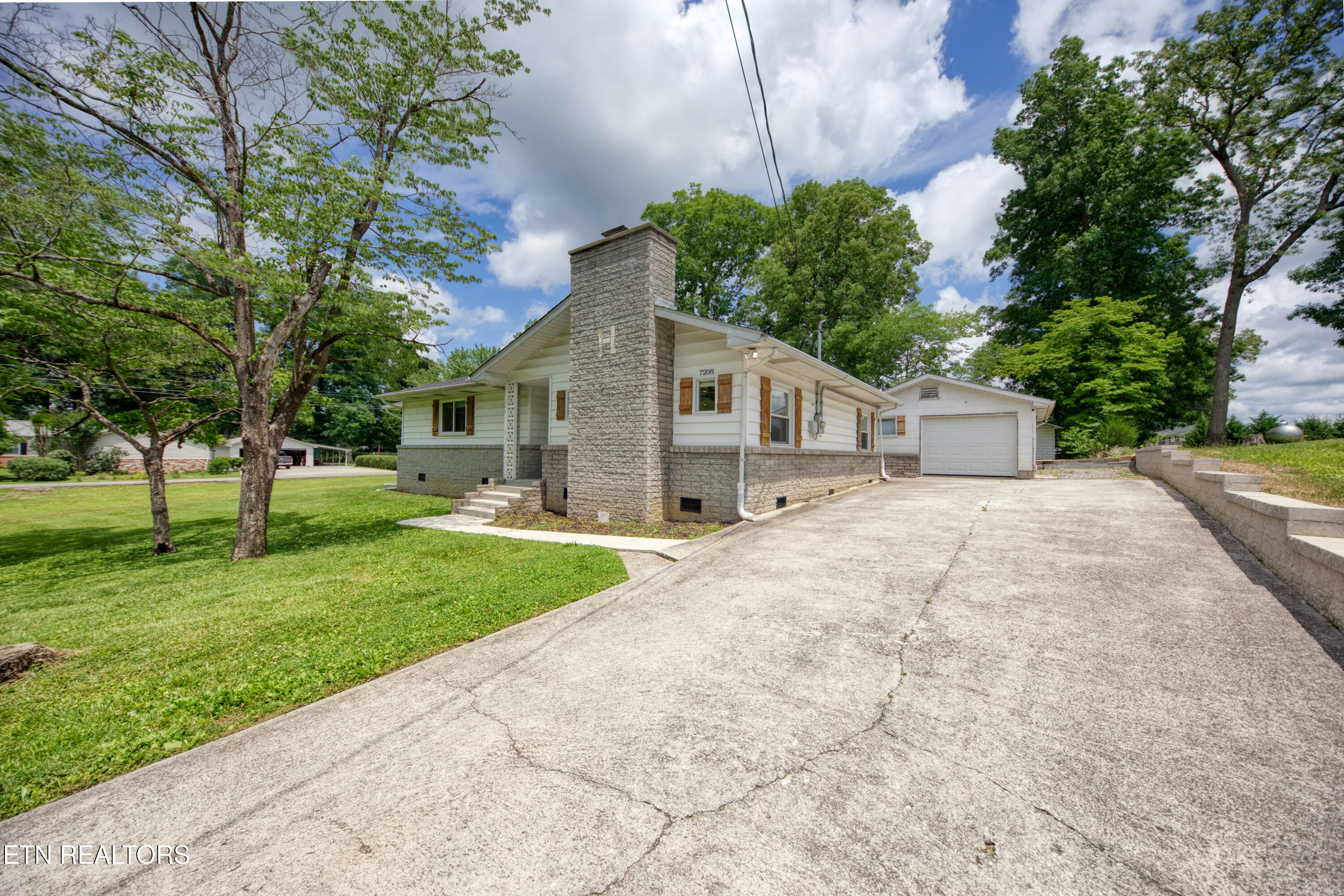 7208 Joyce Lane Powell TN 37849