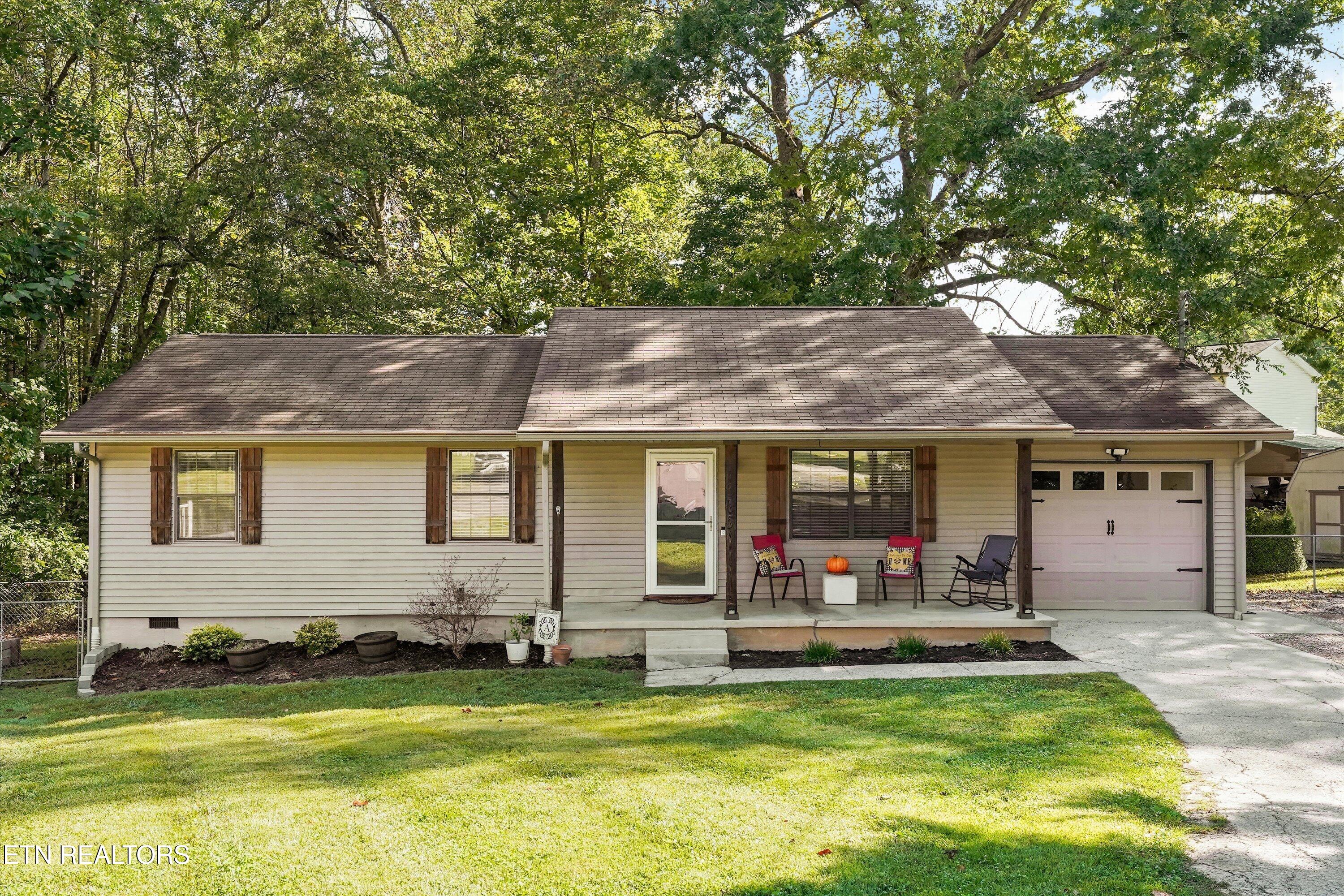 305 Red Fox Lane Clinton TN 37716