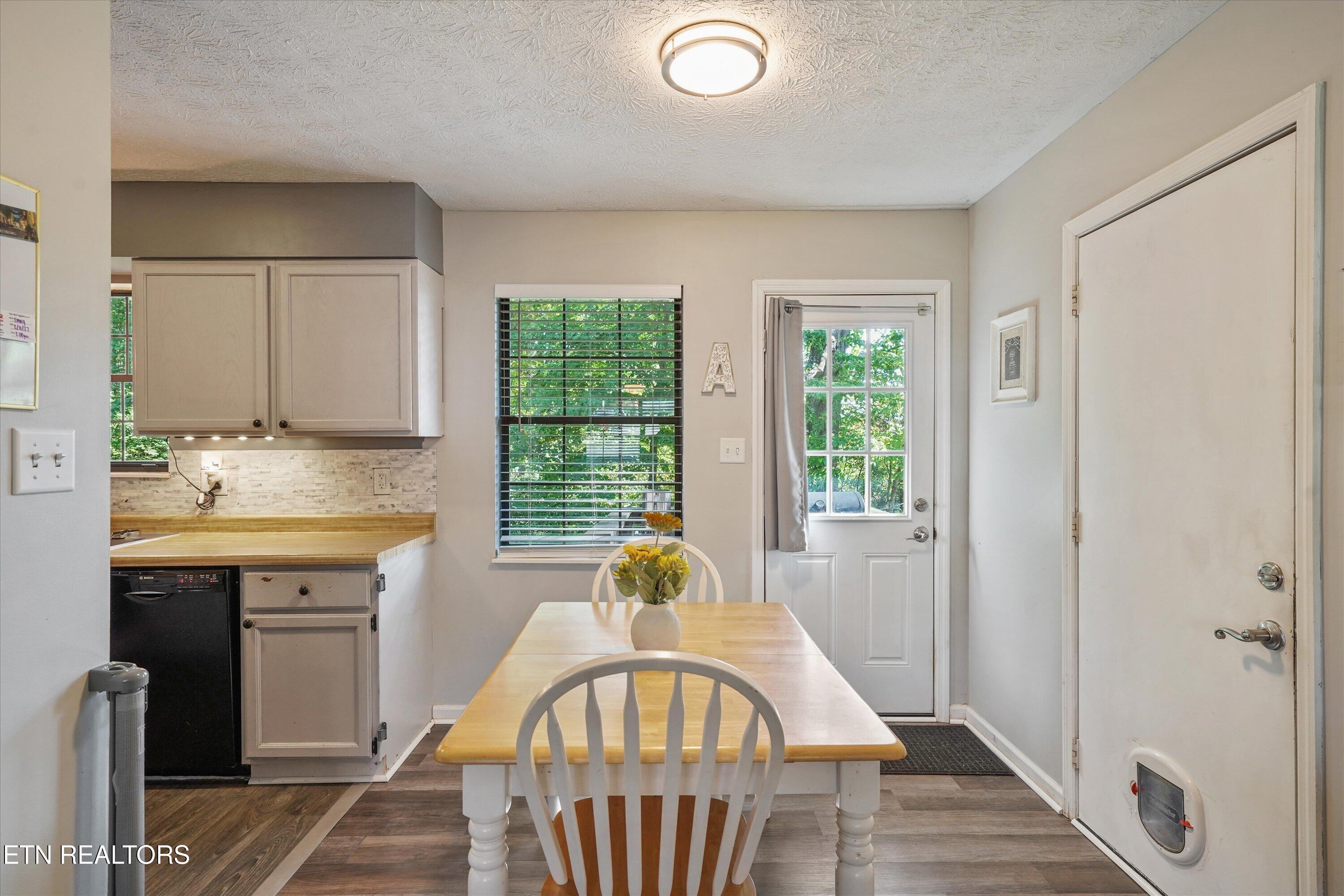 305 Red Fox Lane Clinton TN 37716