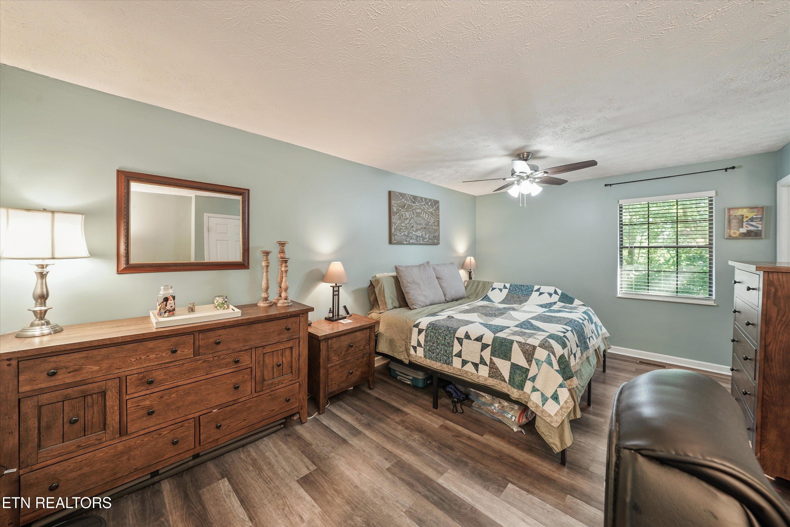 305 Red Fox Lane Clinton TN 37716
