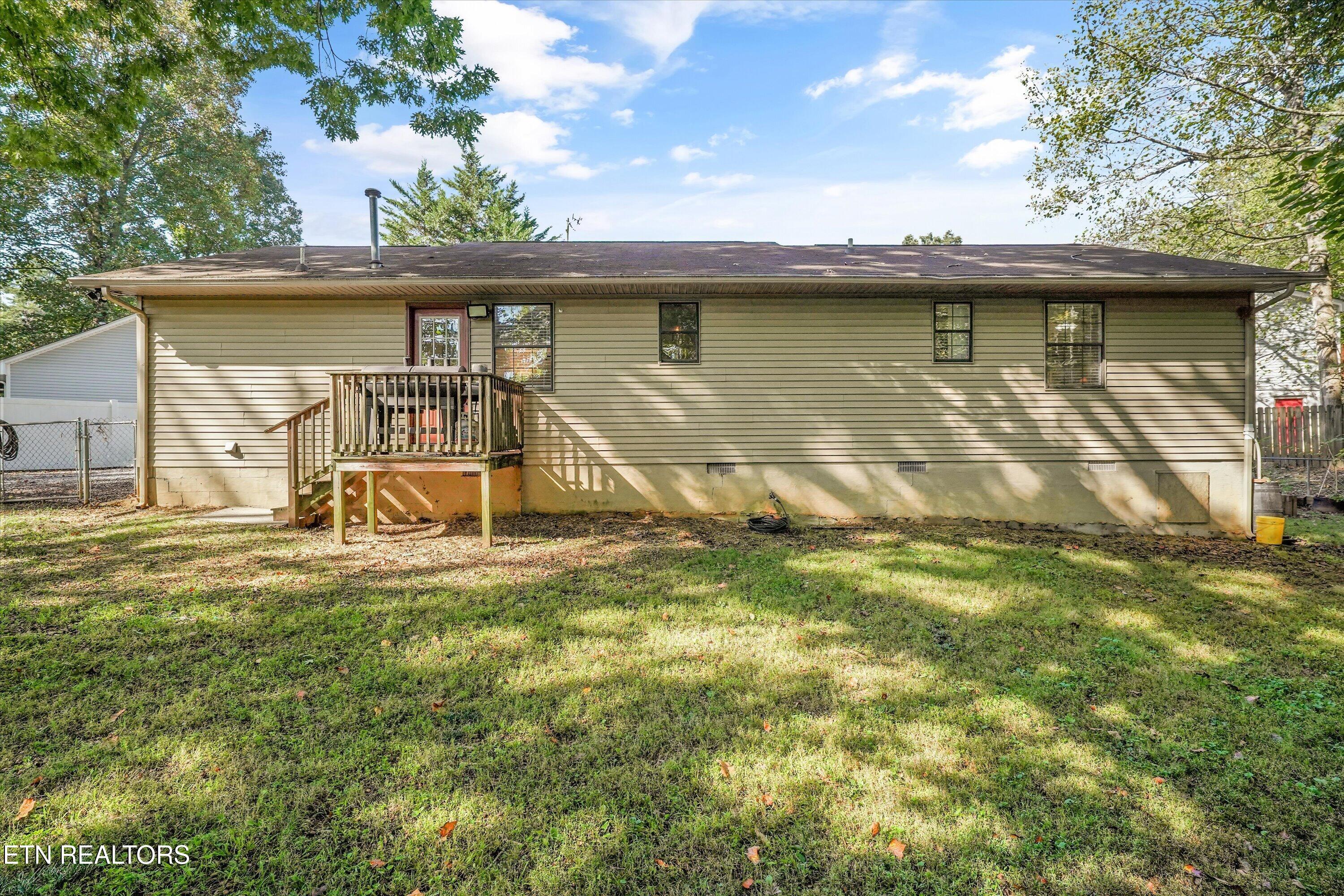 305 Red Fox Lane Clinton TN 37716