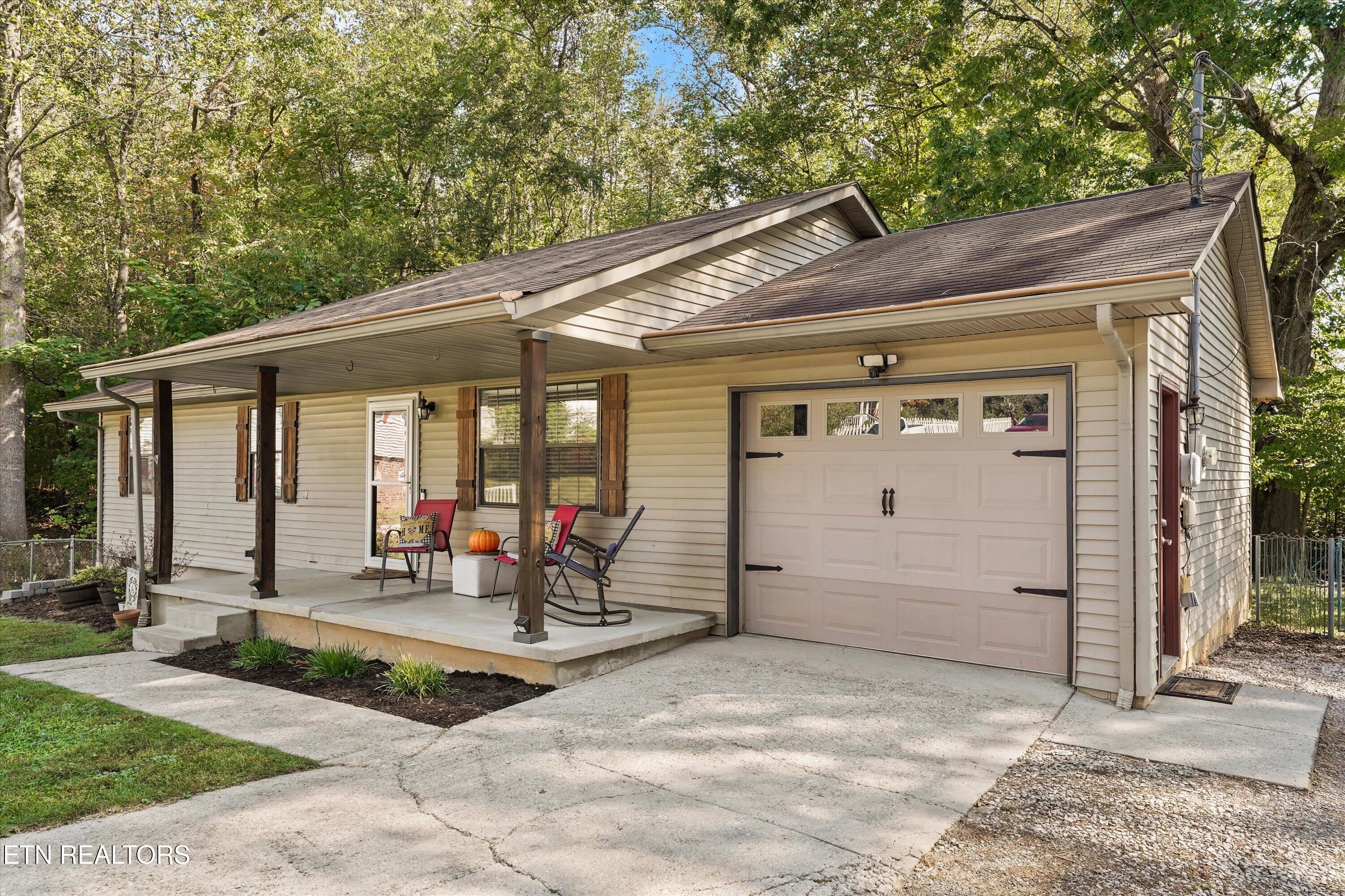 305 Red Fox Lane Clinton TN 37716
