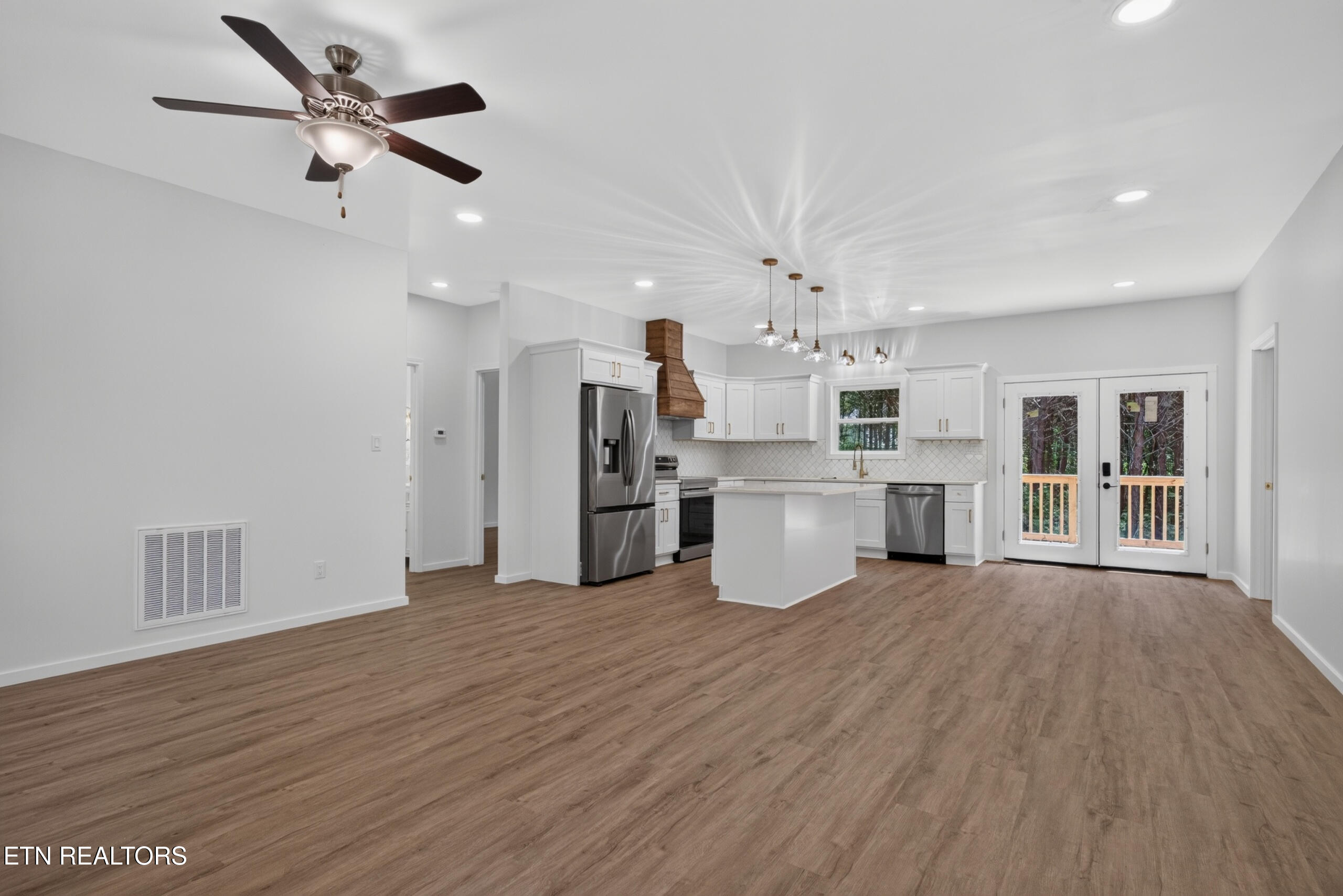 230 Hickory Lane Sparta TN 38583