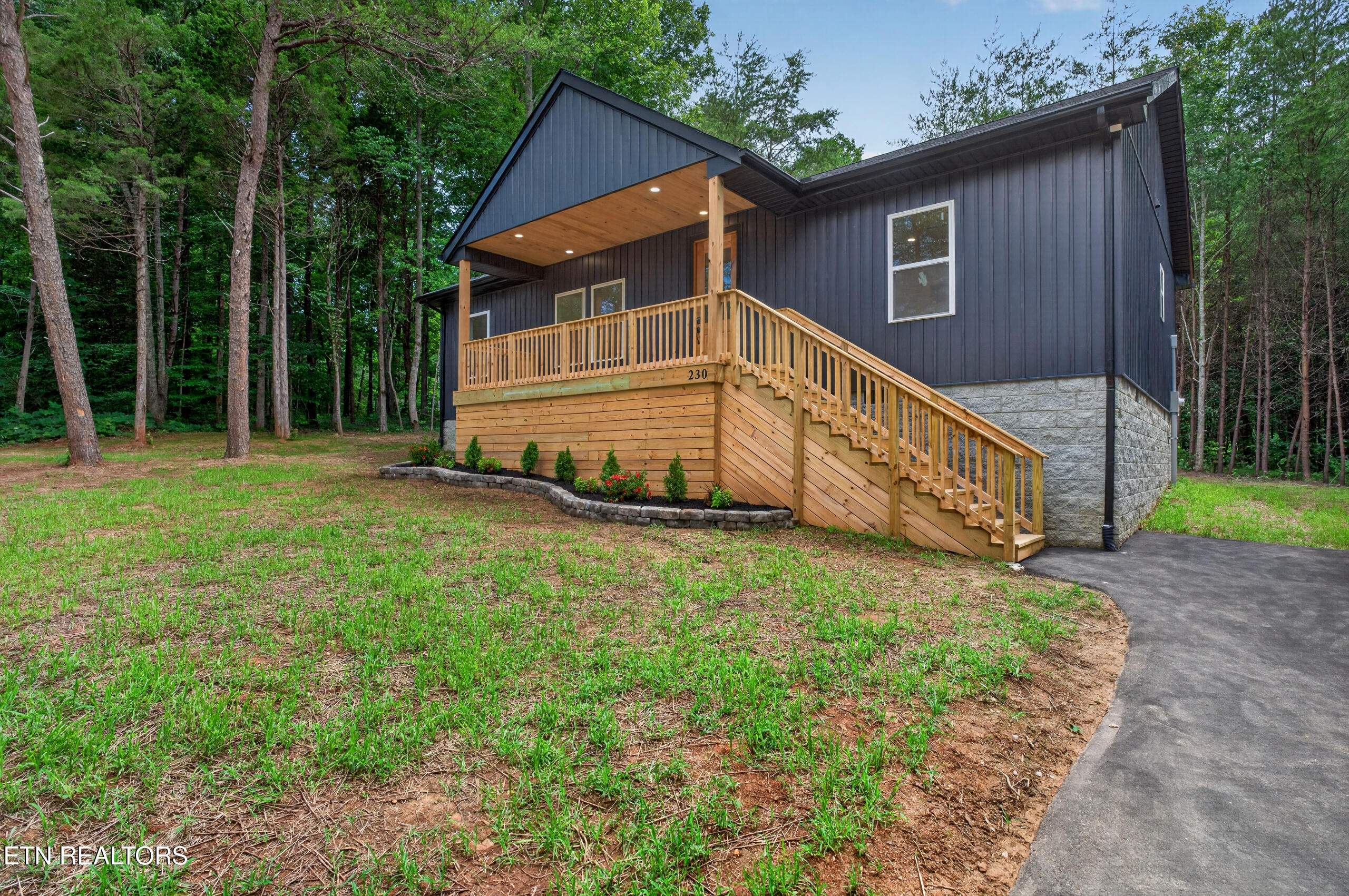 230 Hickory Lane Sparta TN 38583