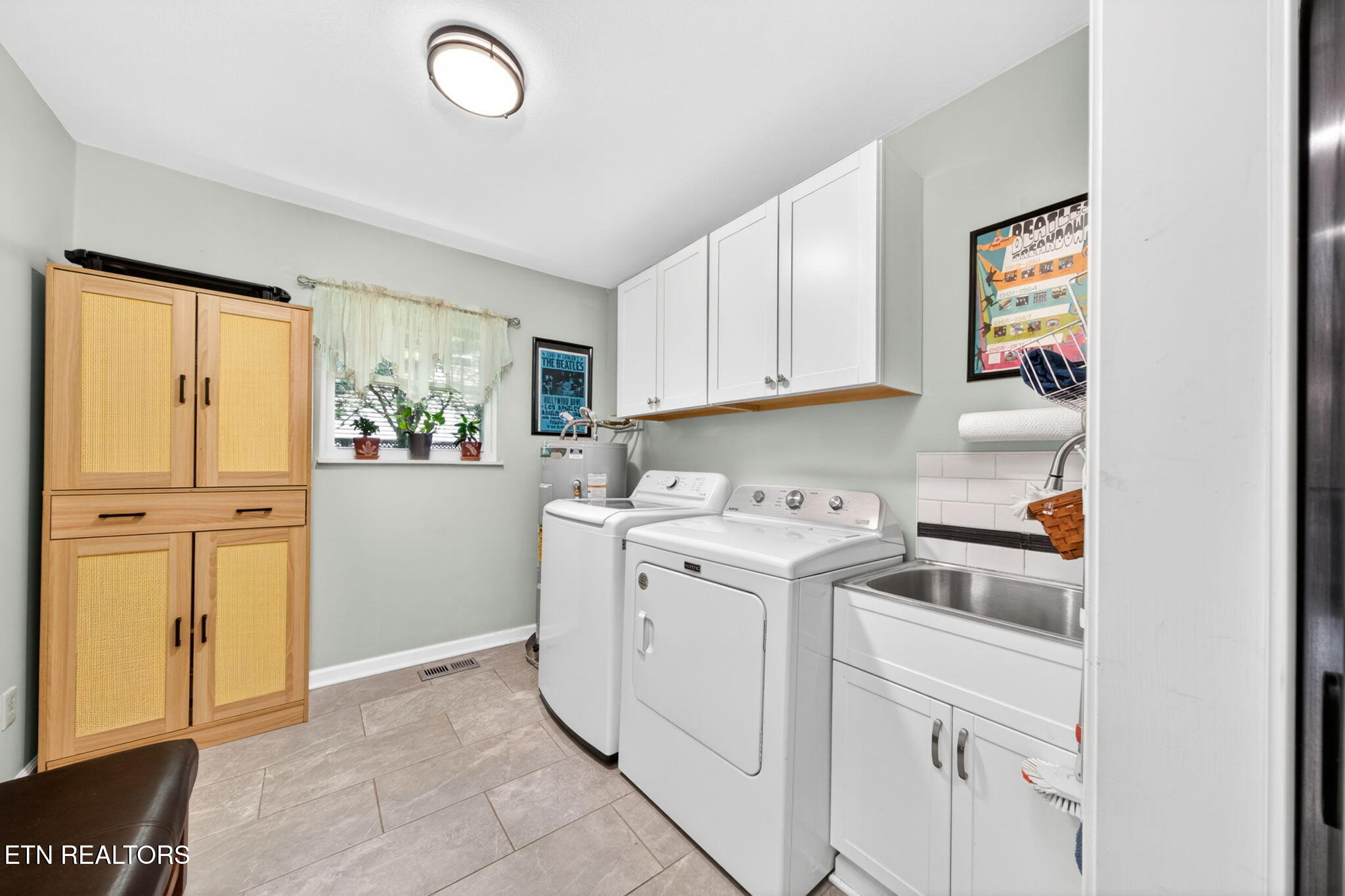 106 Overlook Cove Crossville TN 38558