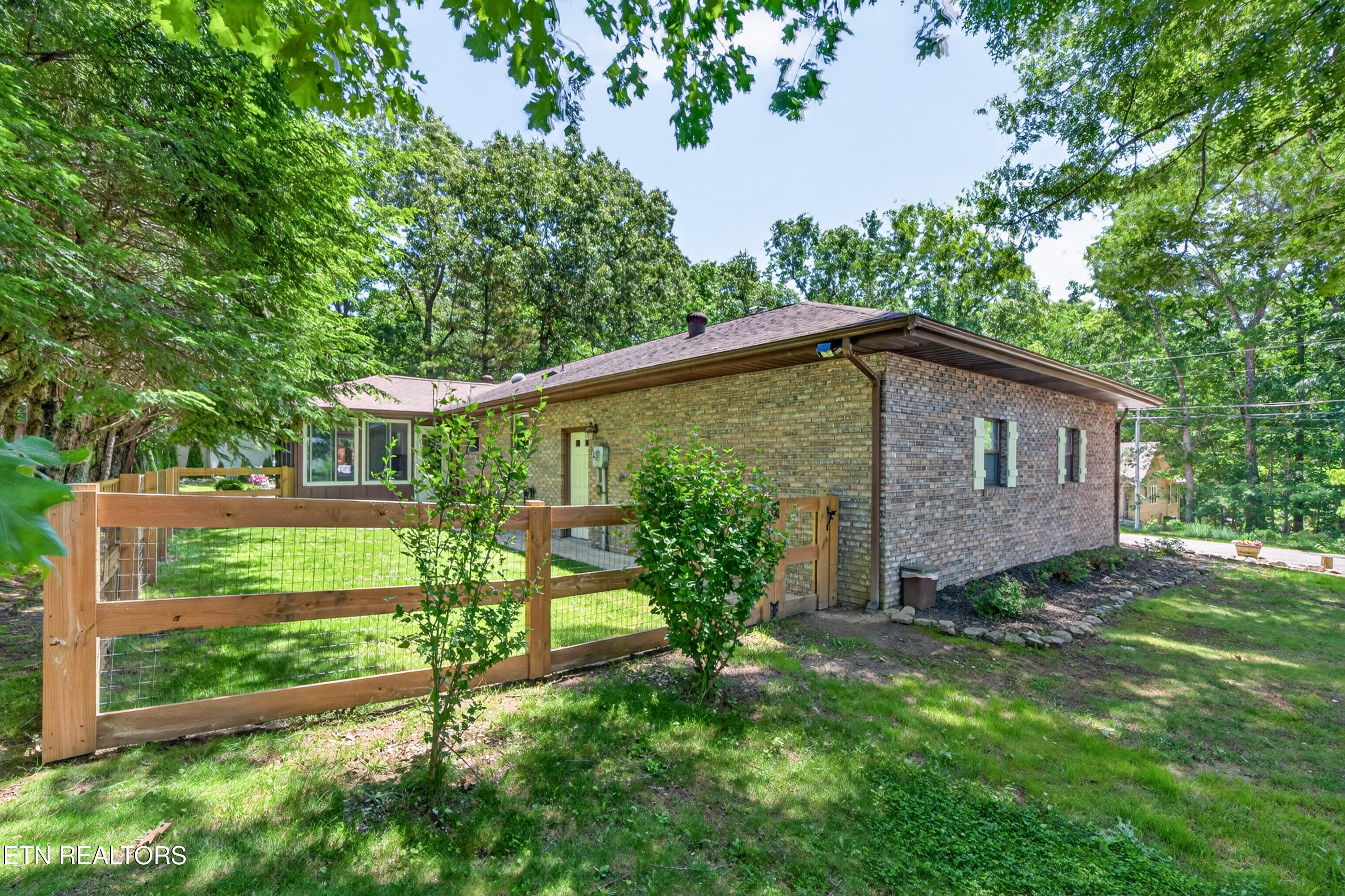106 Overlook Cove Crossville TN 38558