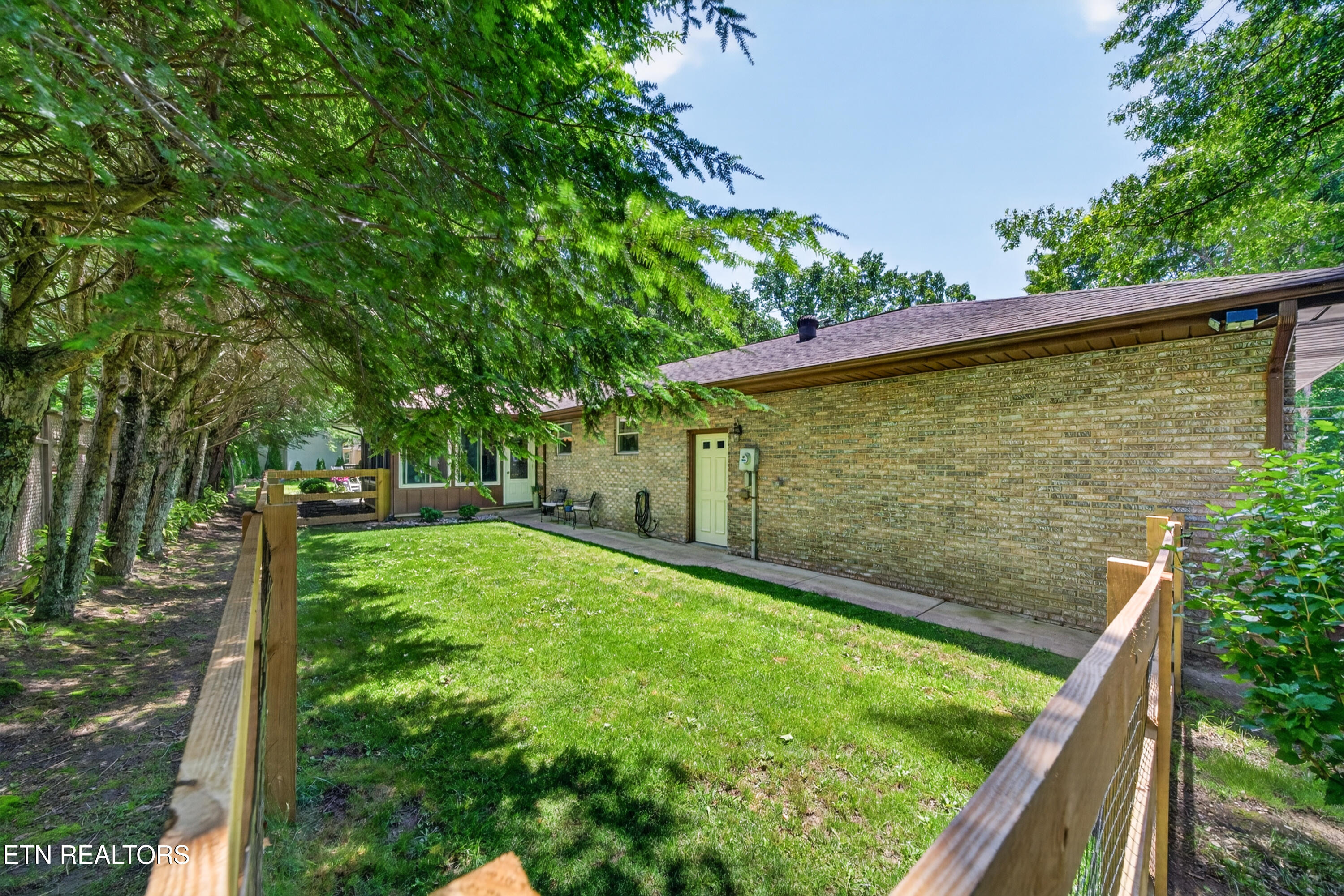 106 Overlook Cove Crossville TN 38558