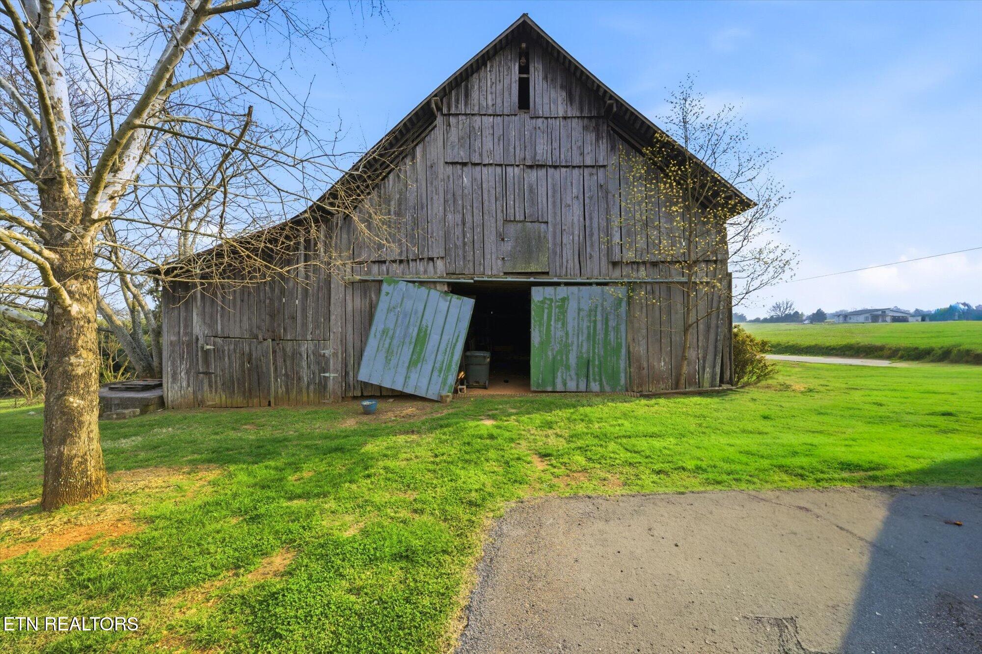 194 Carson Road Sweetwater TN 37874