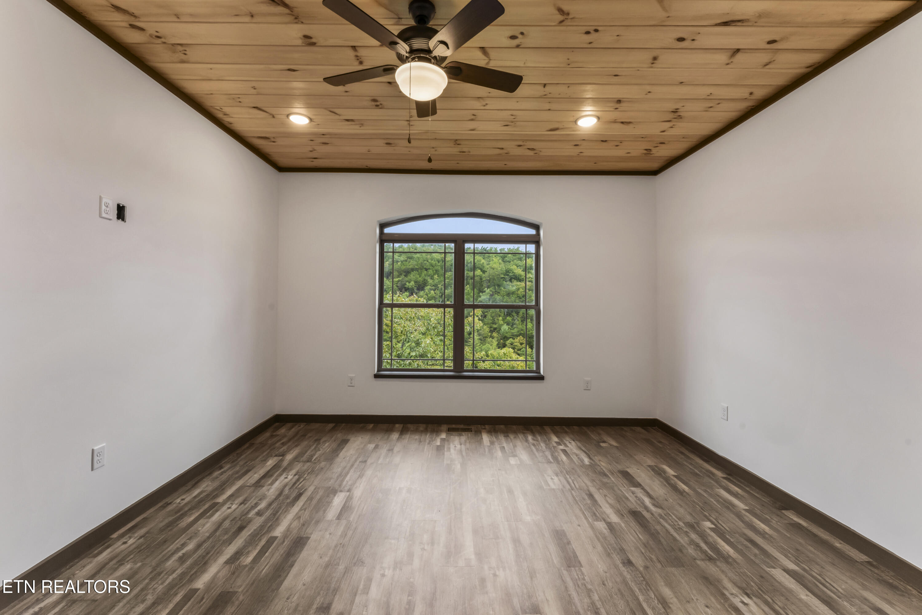 2359 Mimosa Drive Sevierville TN 37862