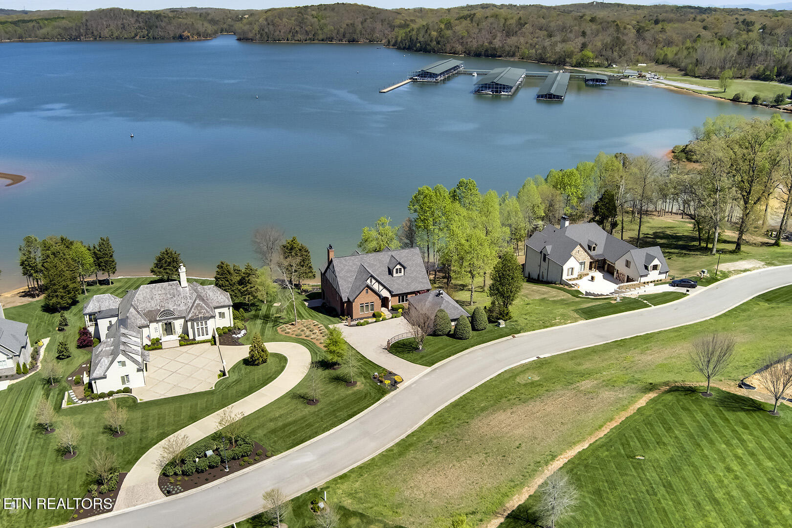 18128 Lighthouse Pointe Drive Lenoir City TN 37772
