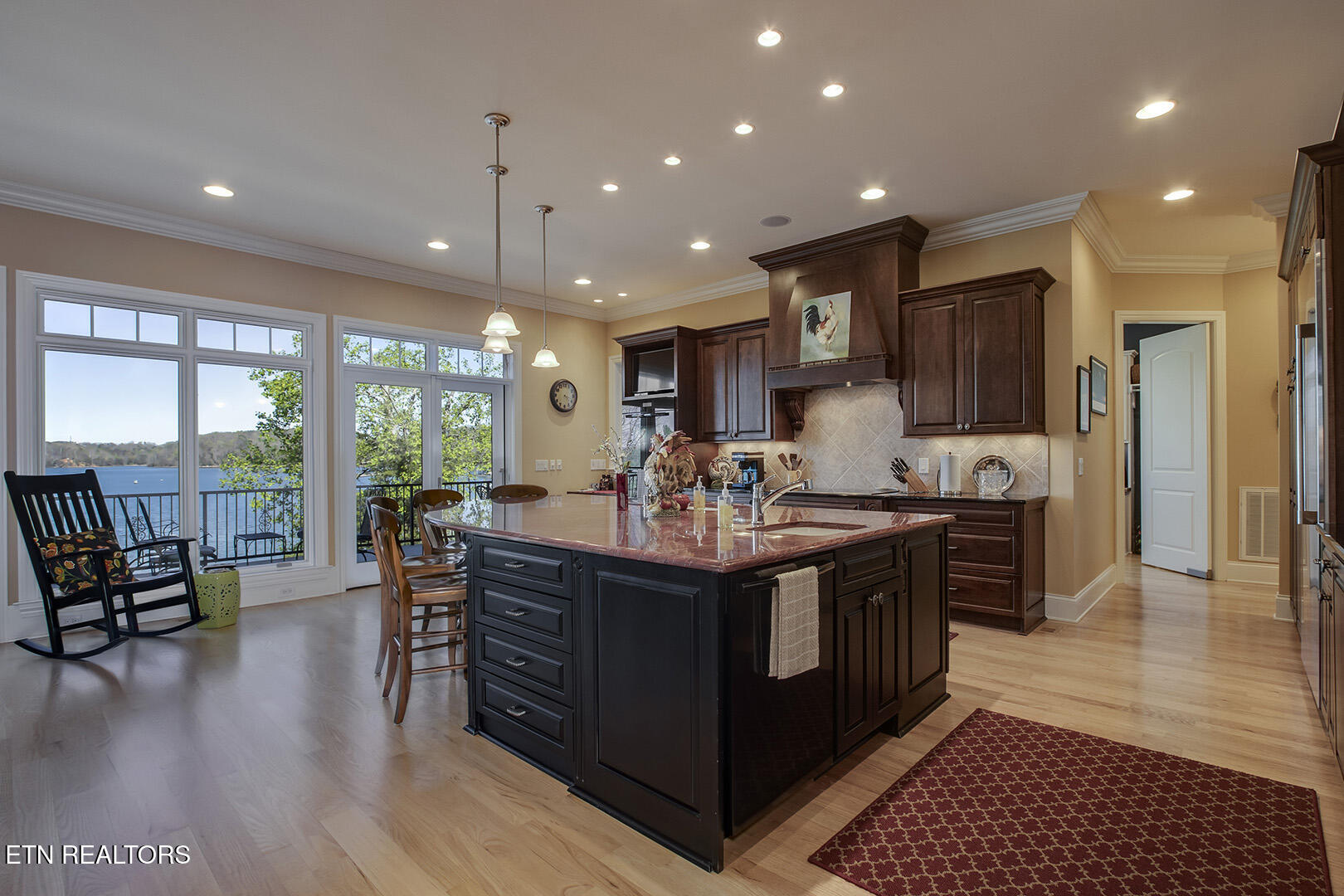18128 Lighthouse Pointe Drive Lenoir City TN 37772