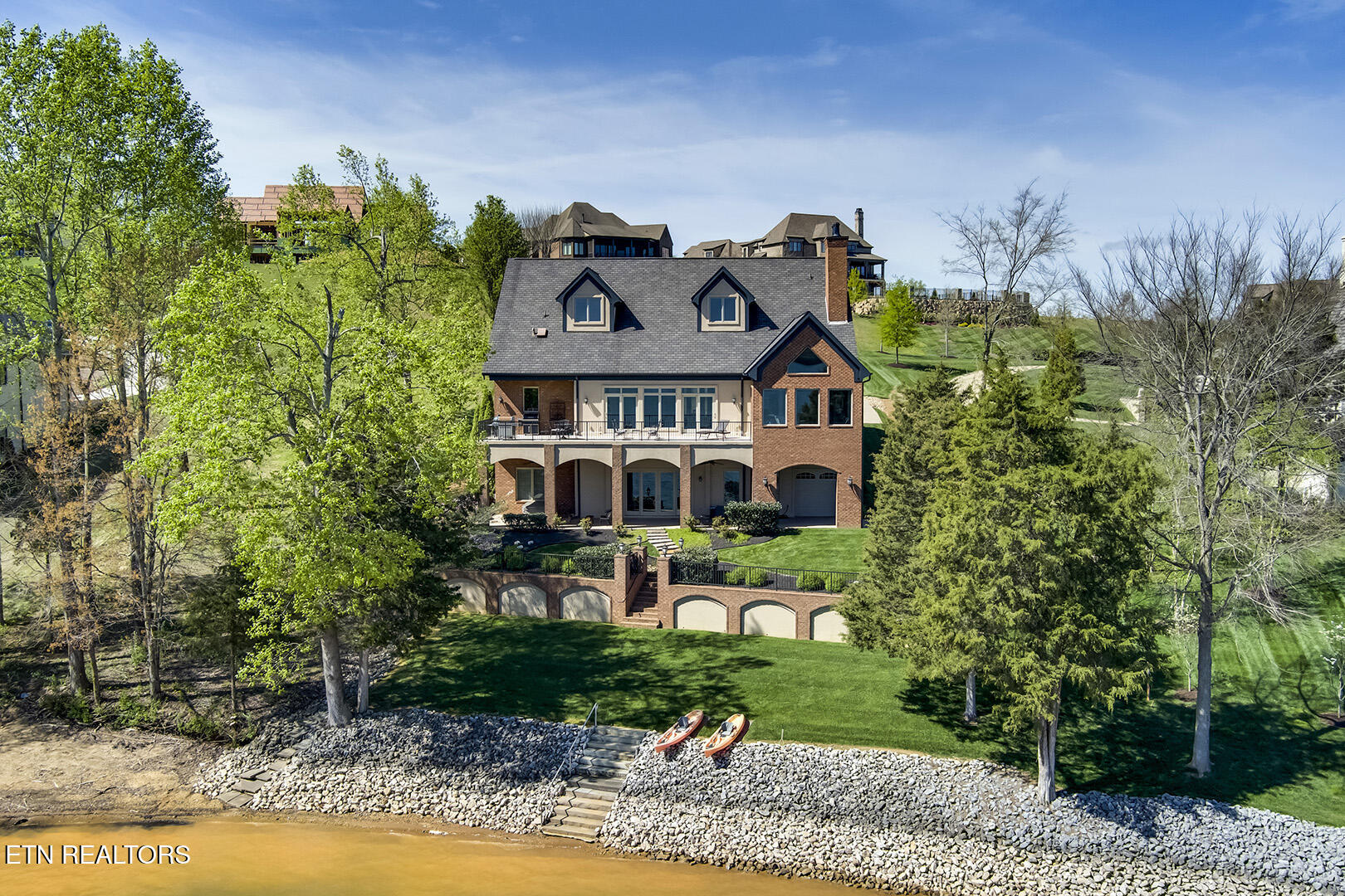 18128 Lighthouse Pointe Drive Lenoir City TN 37772
