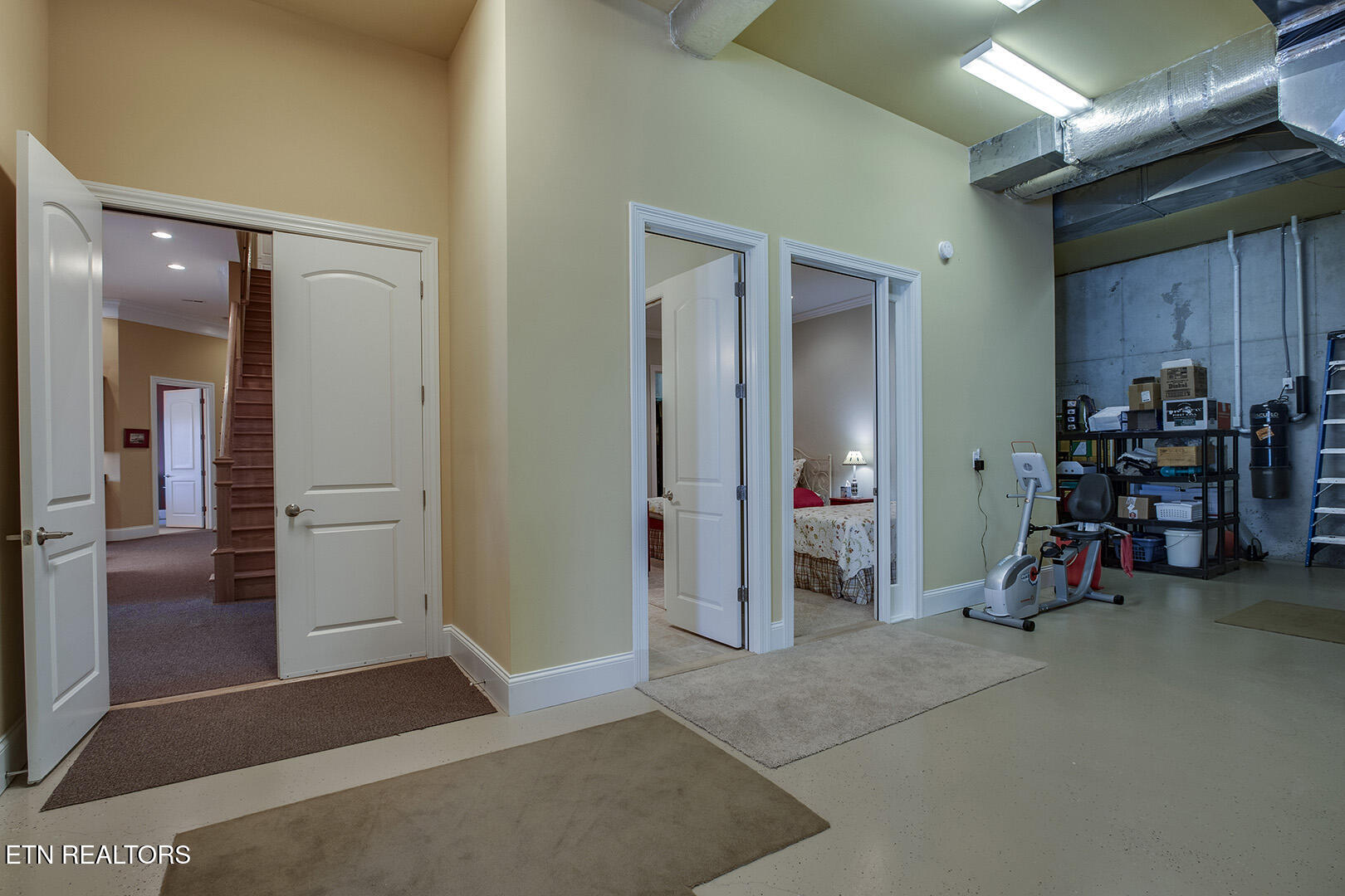 18128 Lighthouse Pointe Drive Lenoir City TN 37772