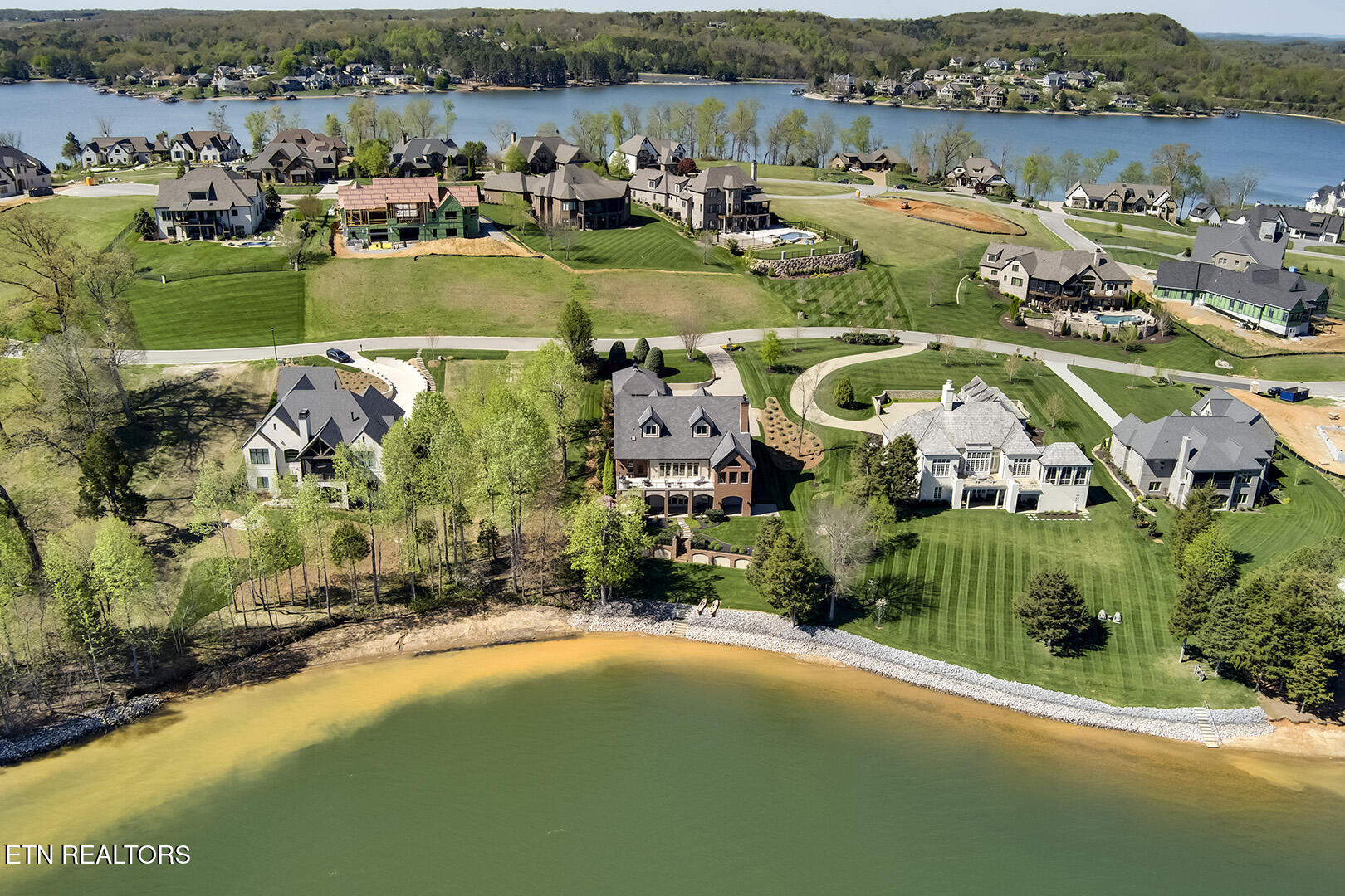 18128 Lighthouse Pointe Drive Lenoir City TN 37772