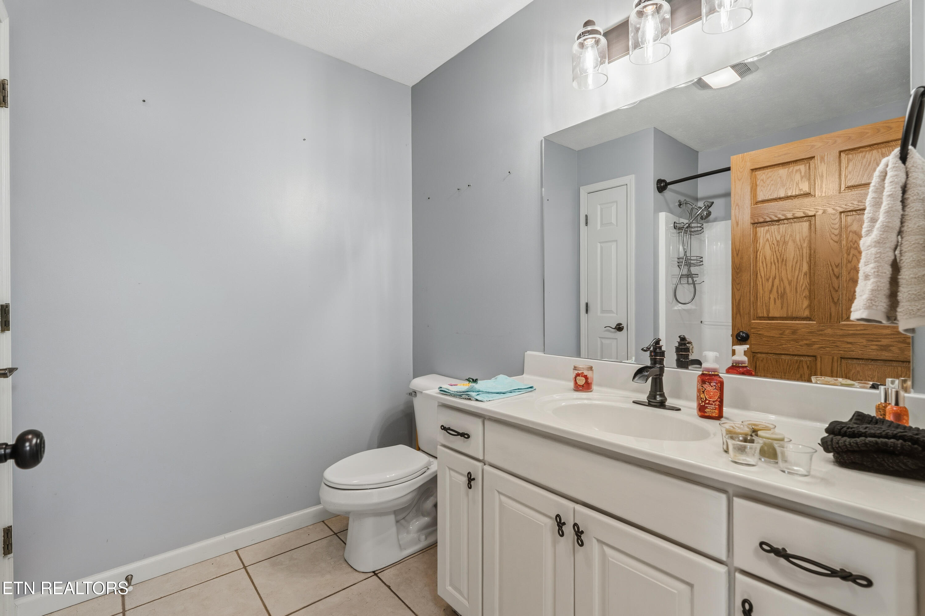 6052 Morganton Road Greenback TN 37742