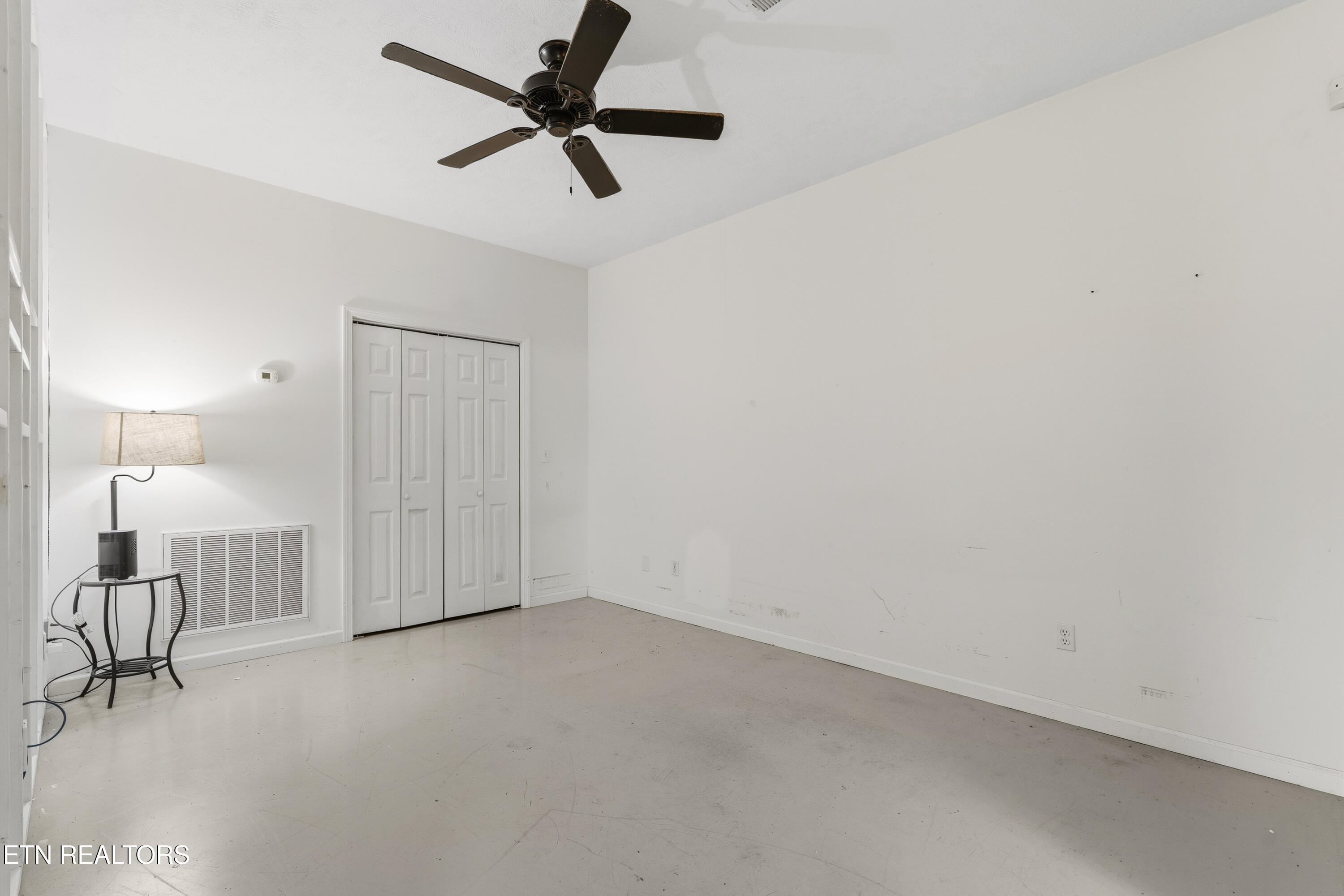 6052 Morganton Road Greenback TN 37742